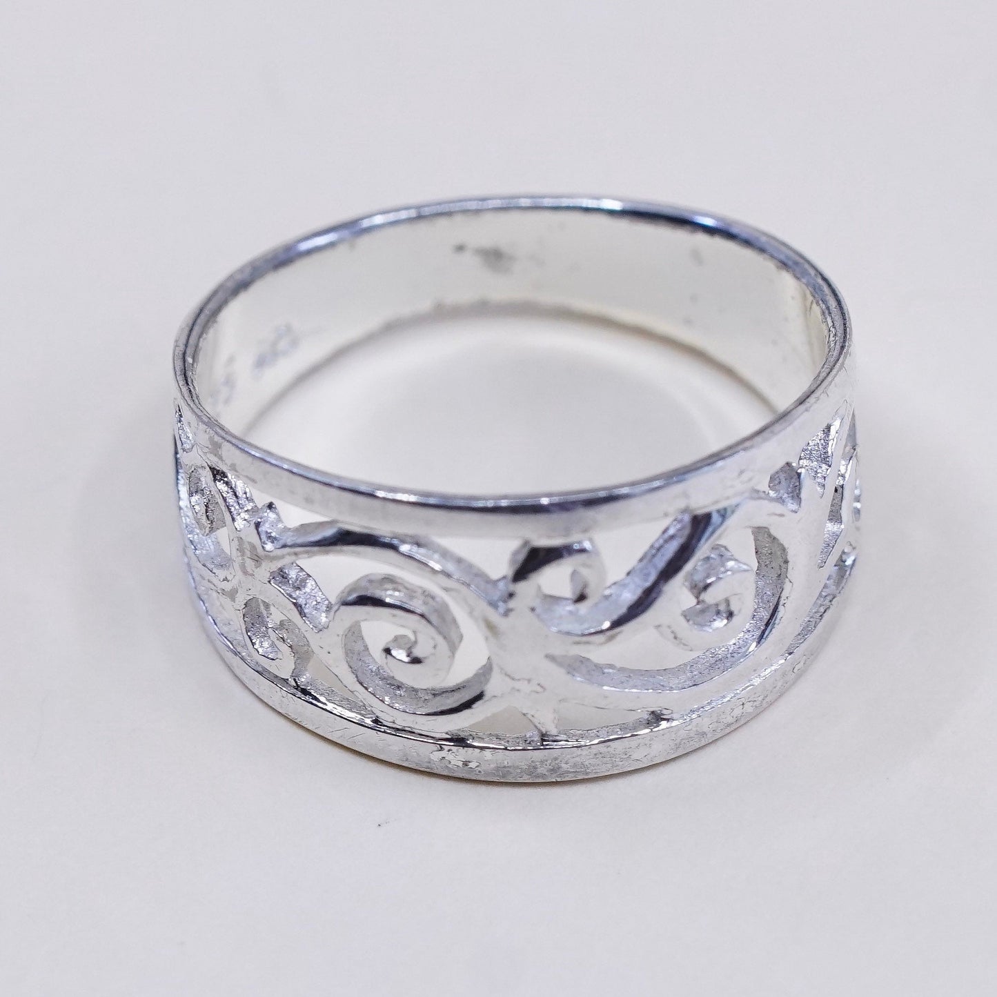 Size 6.75, vintage Sterling silver handmade ring, mexico 925 band w/ swirl wave