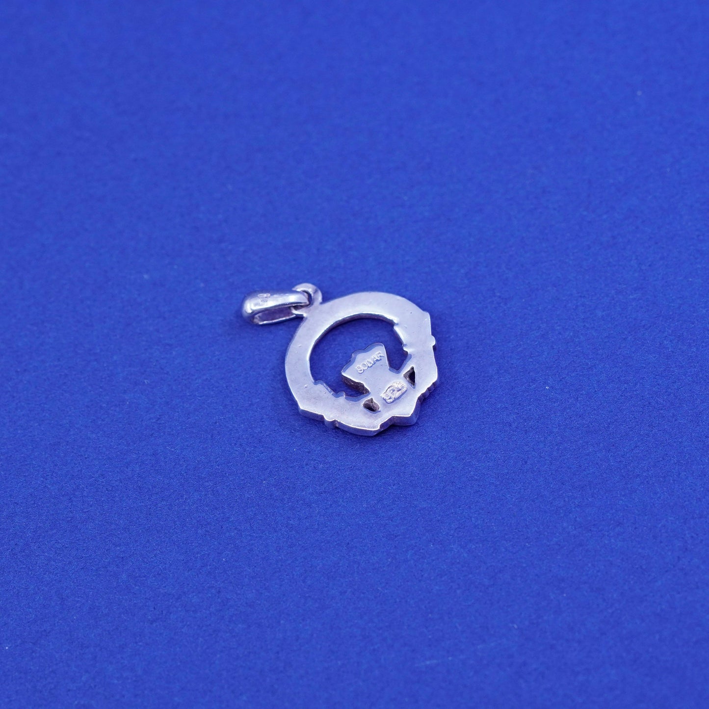 Solvar Sterling silver handmade pendant, 925 Irish claddagh holding heart charm