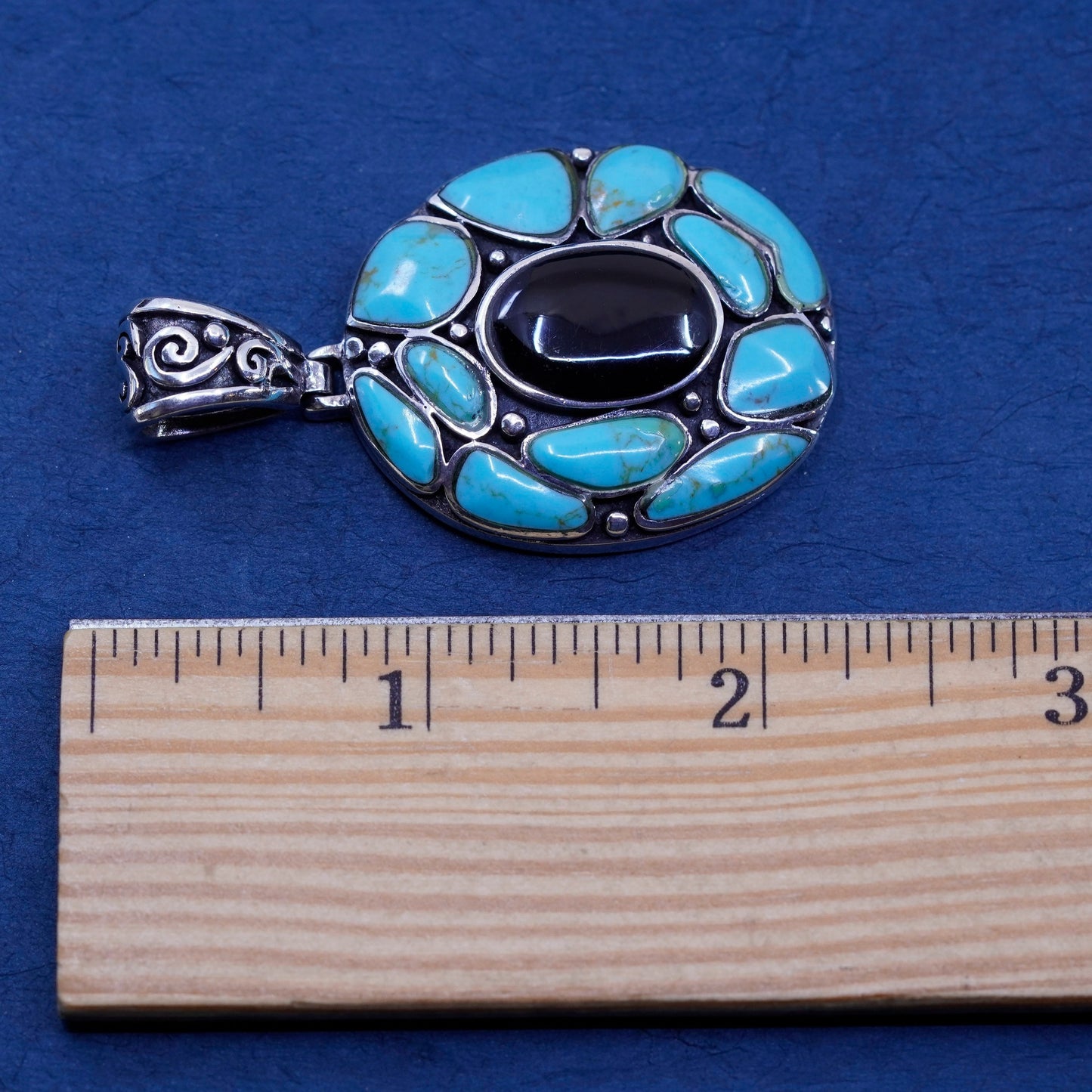 Vintage southwestern Sterling 925 silver handmade pendant with turquoise onyx