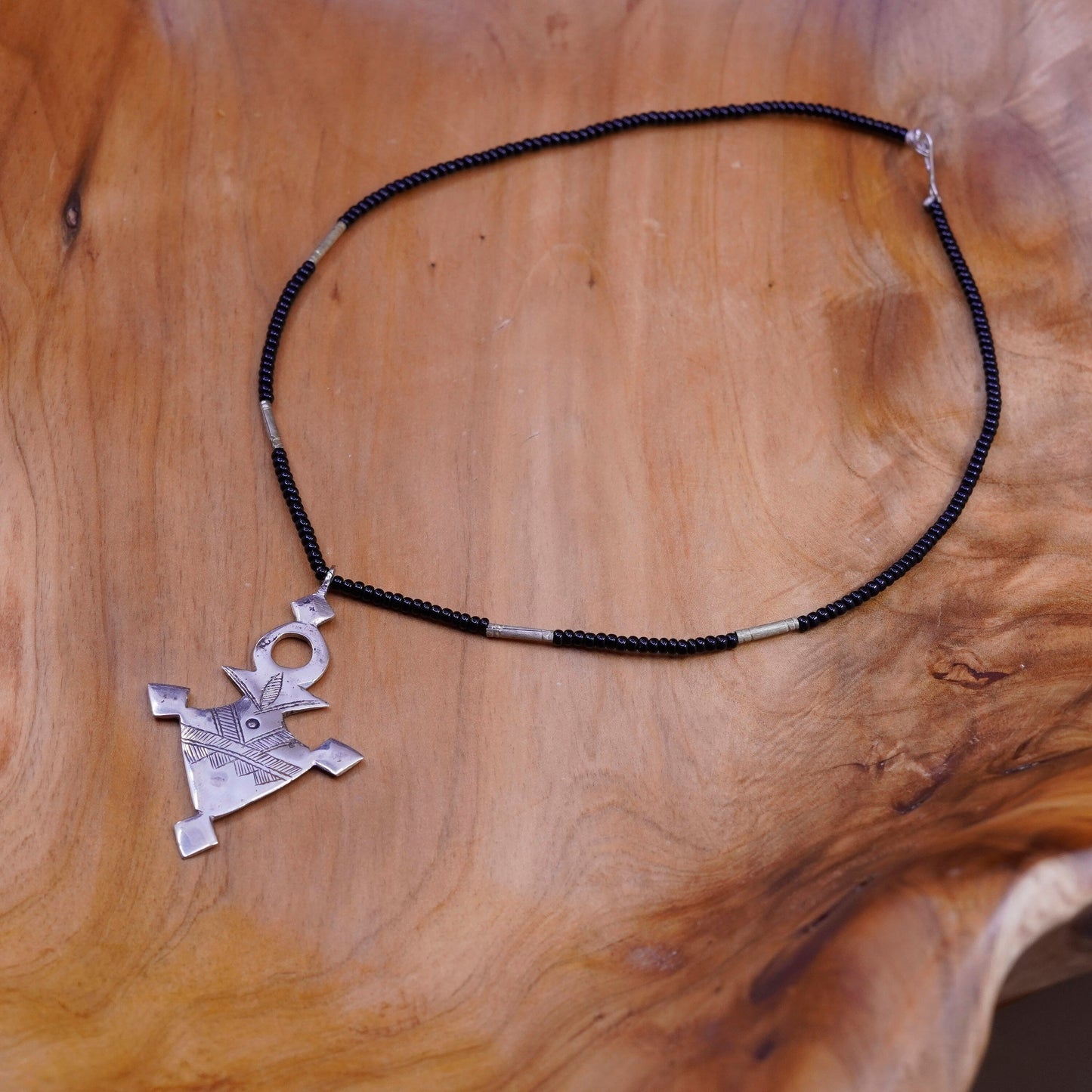 16”, Native American black bead necklace Sterling 925 silver arrow pendant