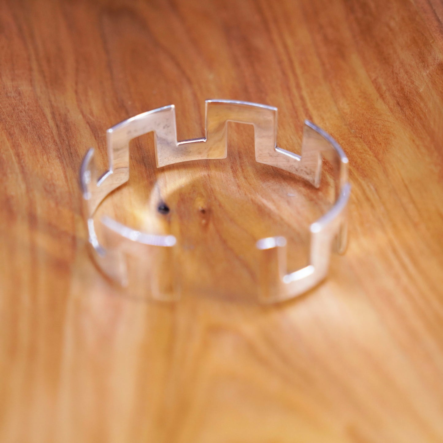 7.5”, Vintage Mexico Sterling silver handmade bracelet, zigzag wide 925 cuff