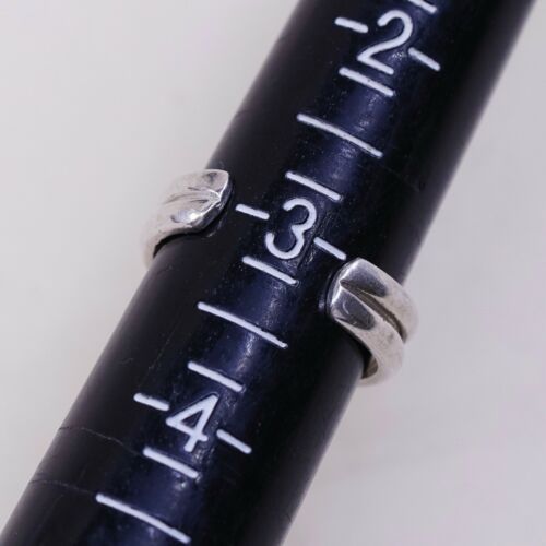 Size 3, Vtg Sterling Silver handmade open end Ring. 925 Ribbed Band