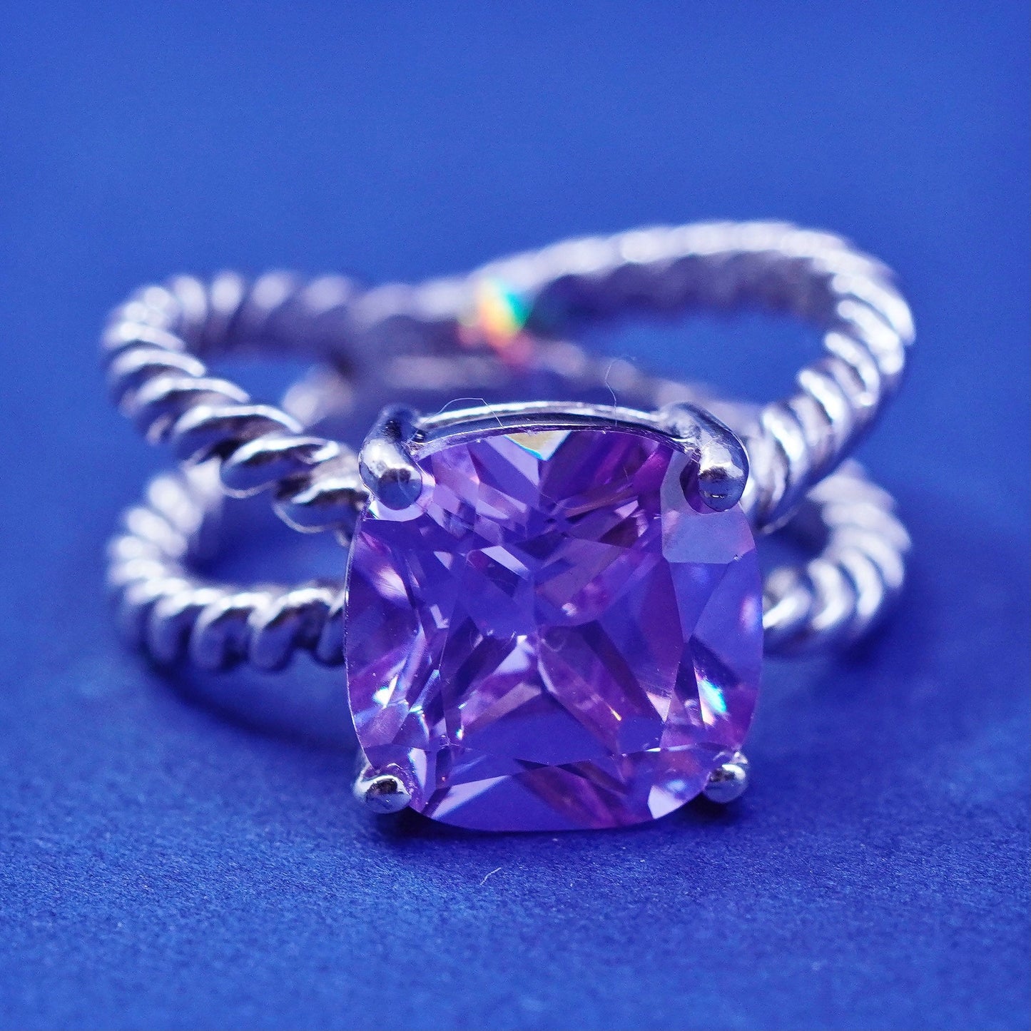 Size 7.5, vintage Sterling 925 silver handmade cable ring with amethyst ring