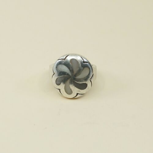 Size 7, Vtg Sterling Silver Handmade Flower Ring w/ mother of pearl