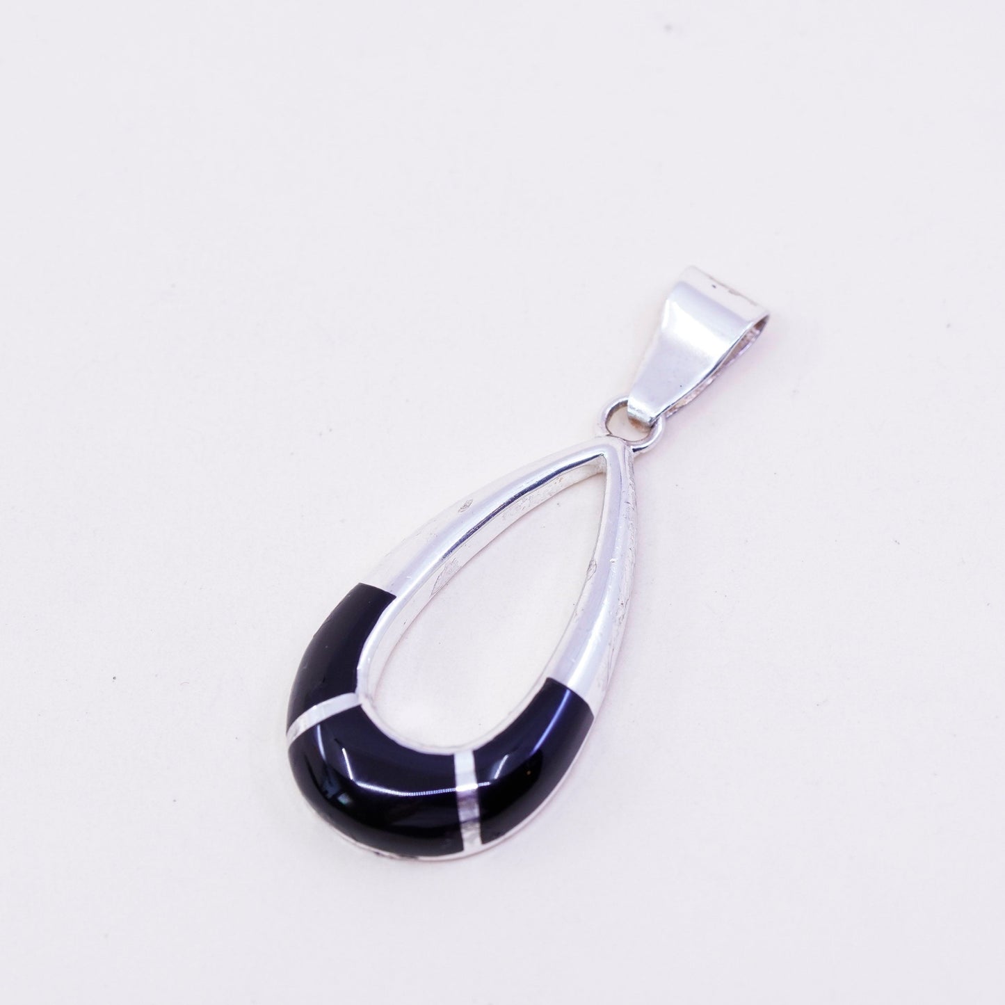 vintage handmade sterling silver pendant, Mexico 925 teardrop with black onyx