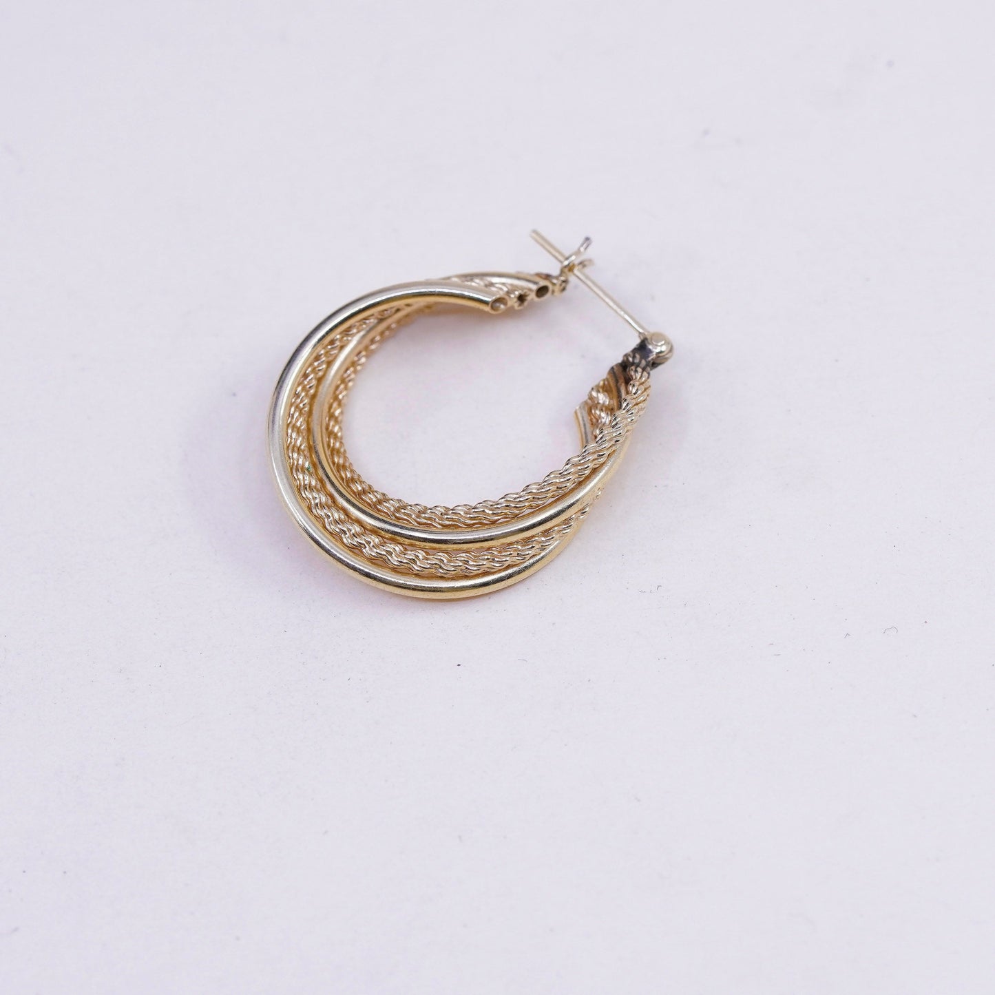 1.25”, 5.2g, Vintage real 14K gold hoops earrings, yellow gold entwined huggie