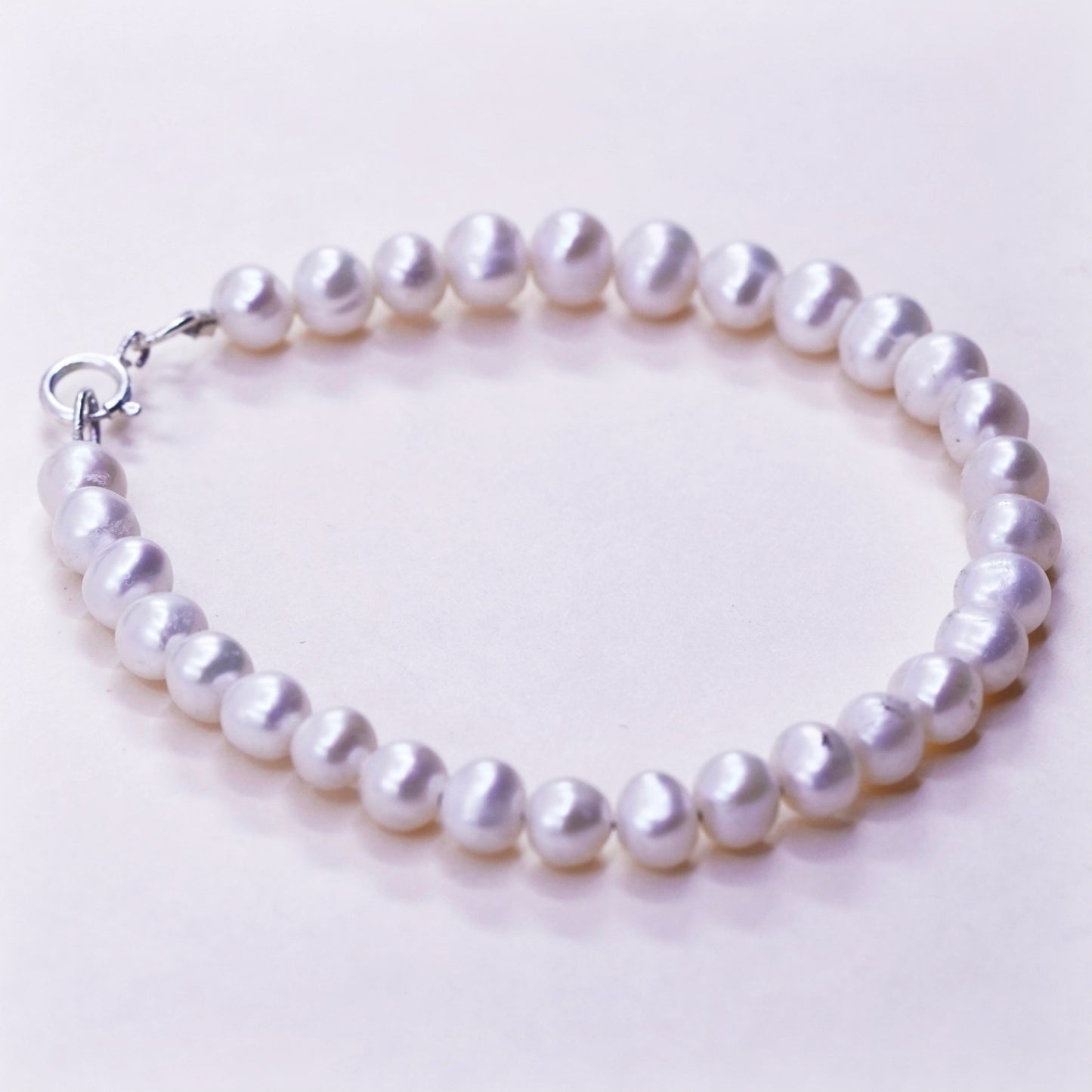 7.25”, Vintage handmade bracelet, freshwater pearl beads with 925 silver clasp