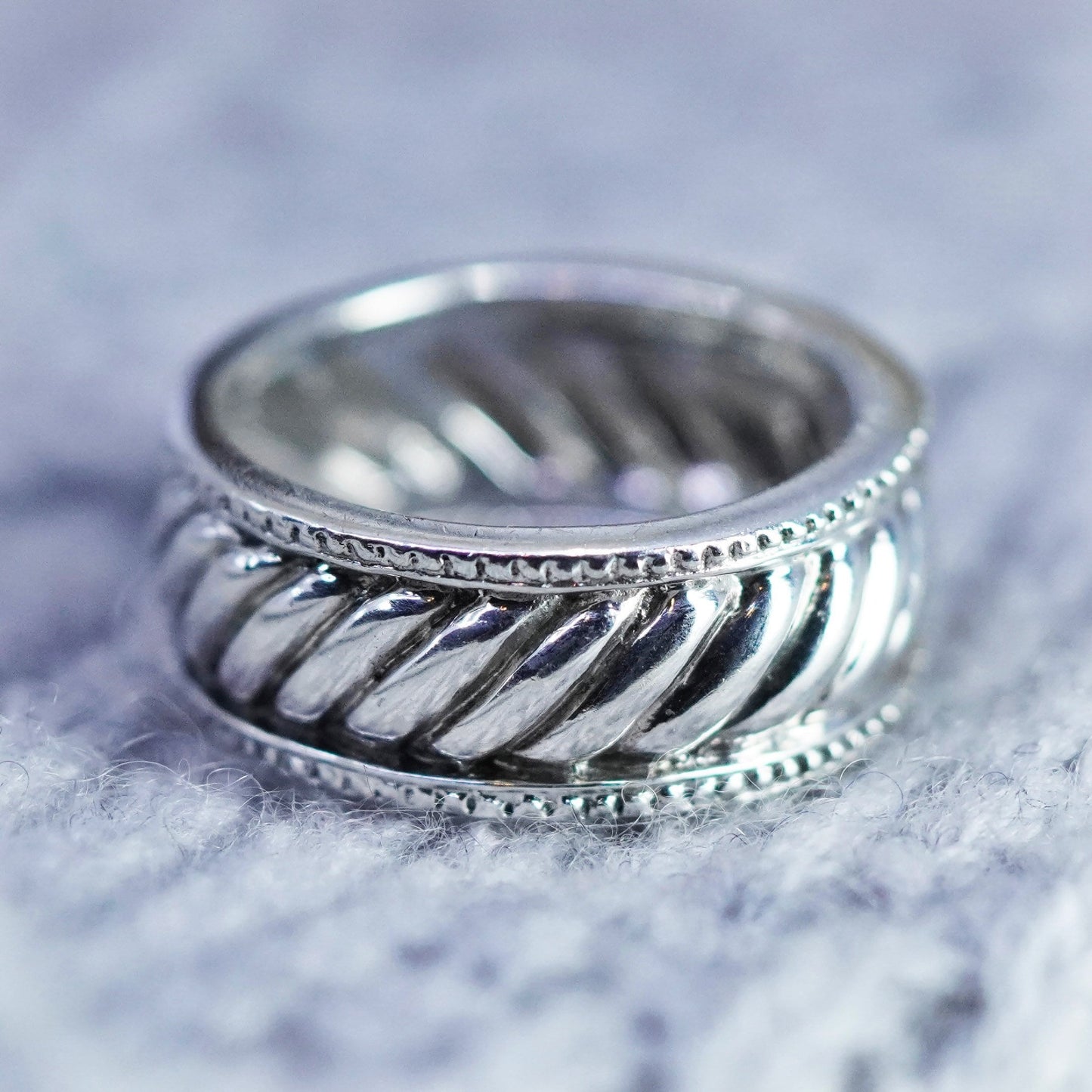 Size 8.5, vintage Sterling 925 silver handmade ring, modern ribbed band