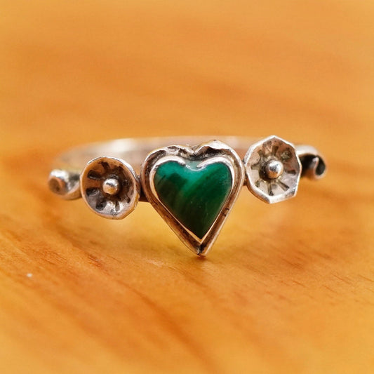 Size 4, vintage southwestern Sterling 925 silver handmade ring malachite heart