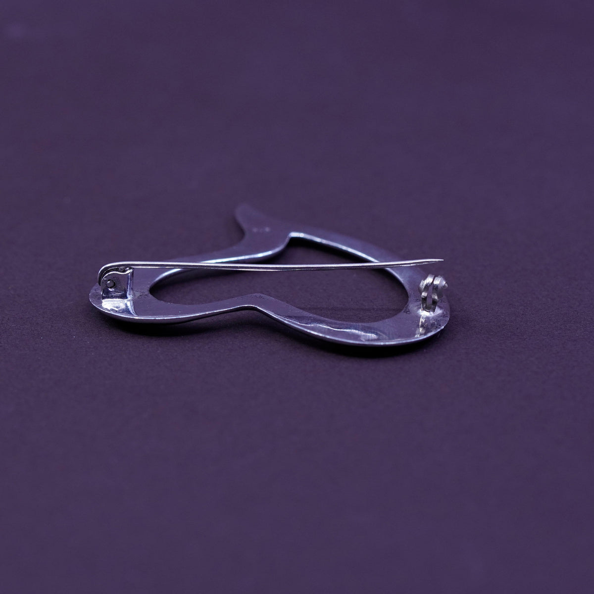 Vintage handmade sterling 925 silver heart shaped brooch
