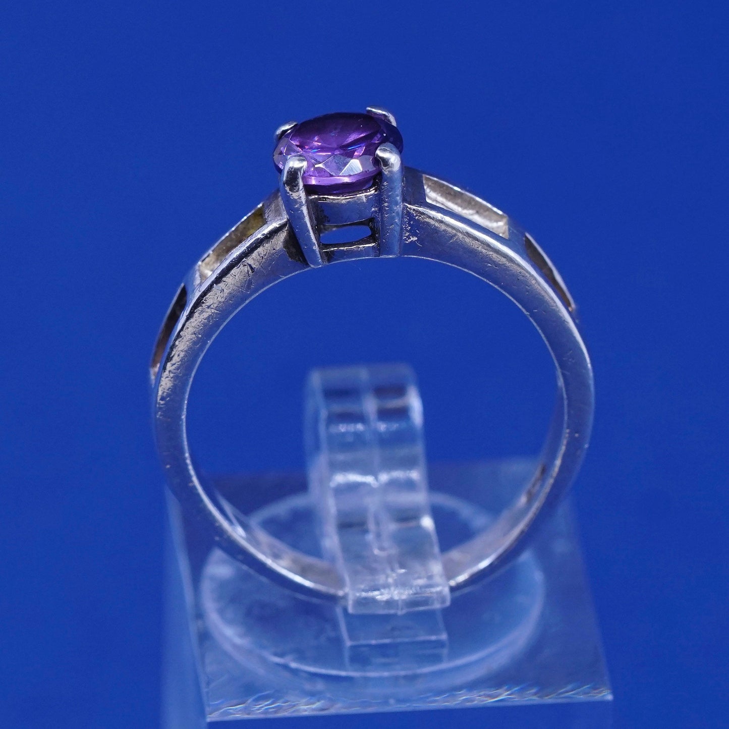 Size 7, Vintage Sterling 925 silver handmade ring with amethyst
