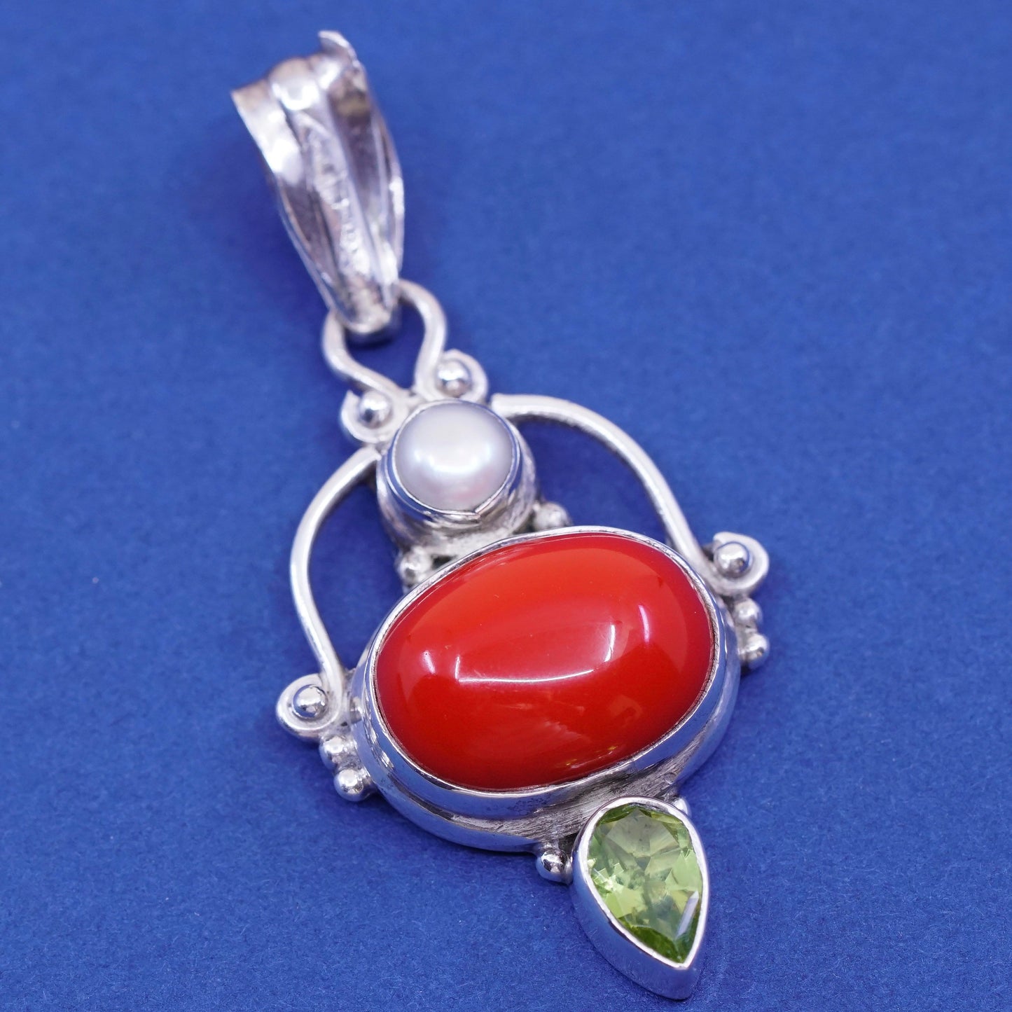 vtg Sterling 925 silver handmade pendant with oval onyx and teardrop peridot