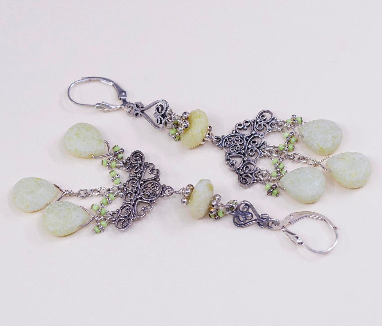 vtg Sterling silver handmade earrings, 925 hammered circle w/ teardrop jade