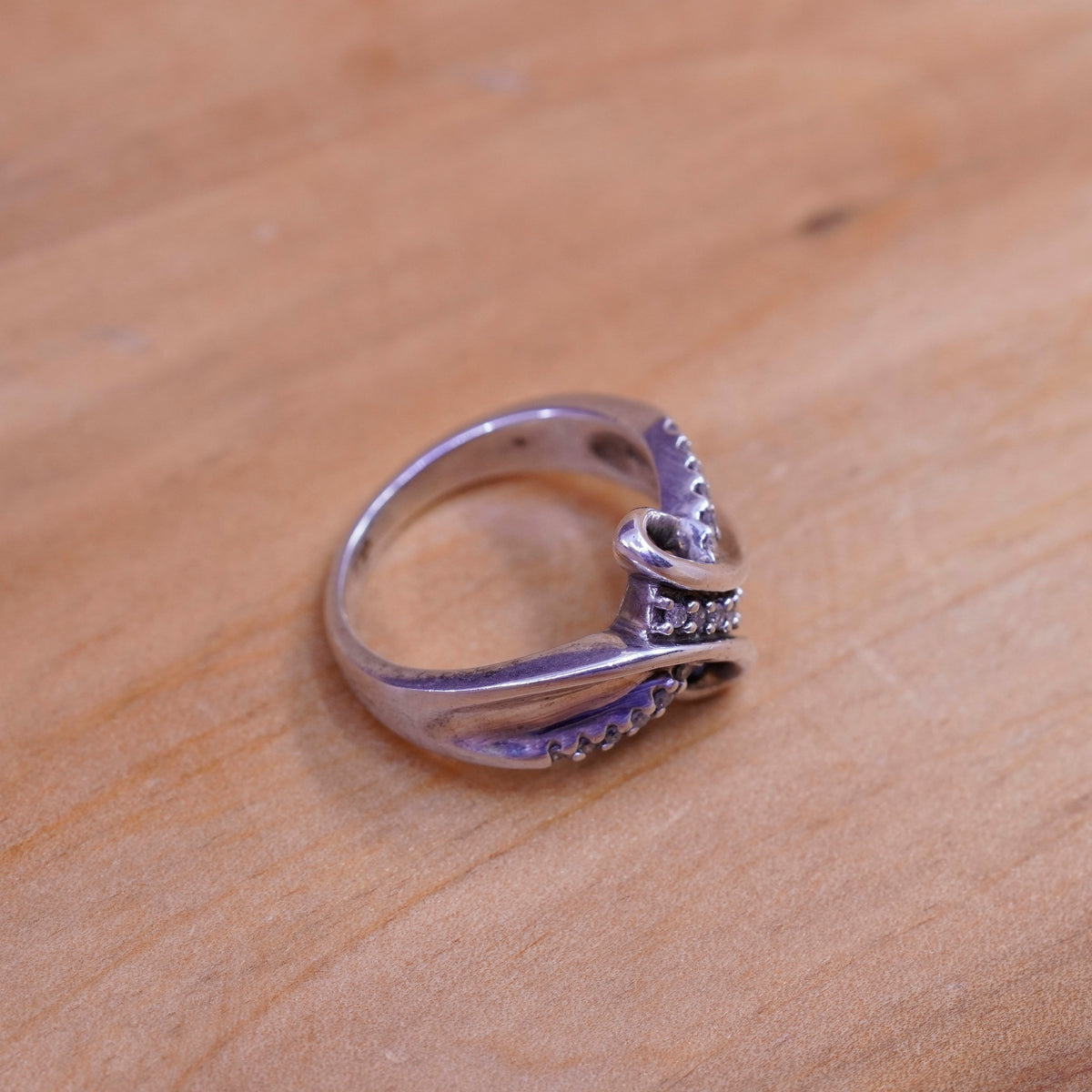 Size 5.5, vintage sterling 925 silver entwined with genuine diamond inlay