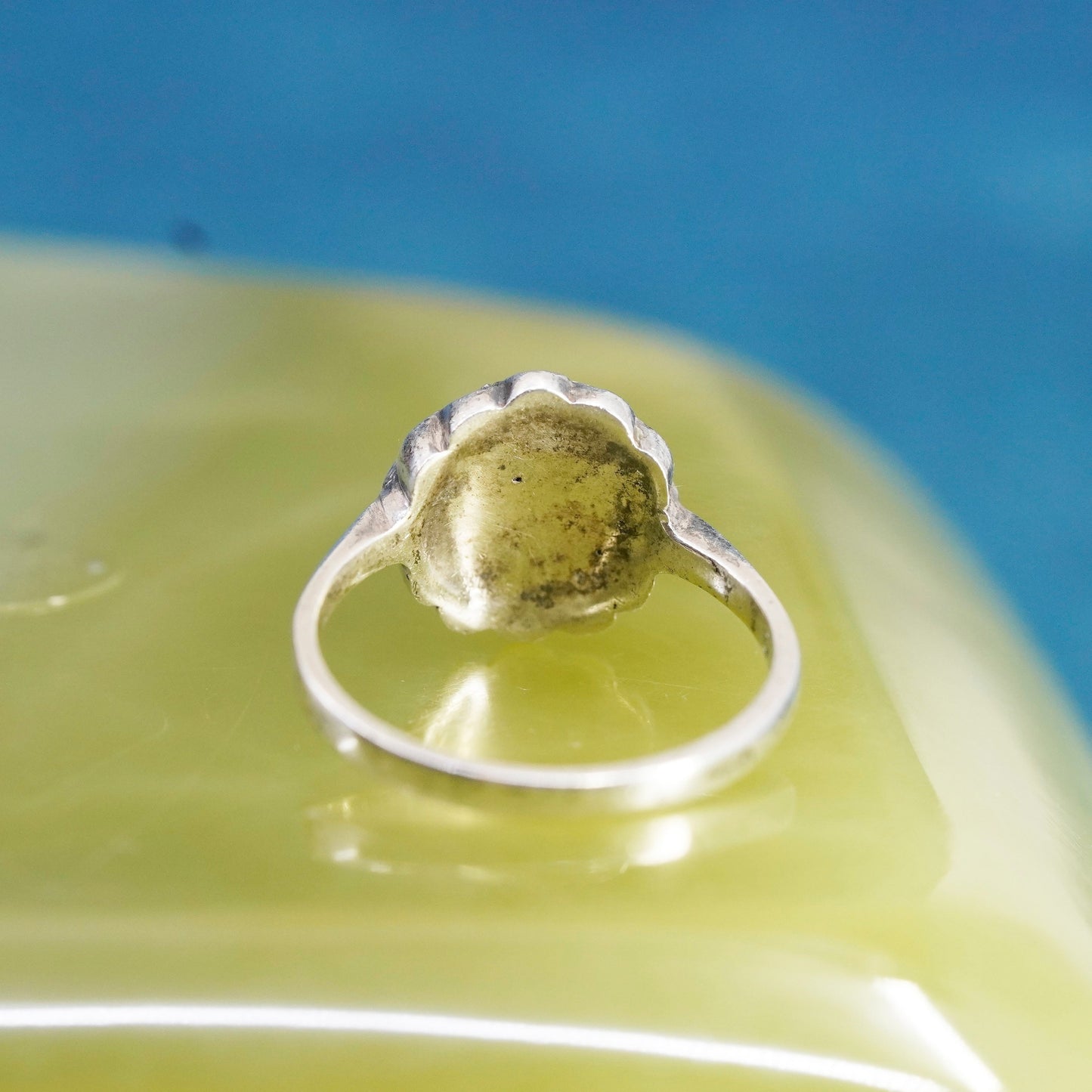Size 8.25, VTG Sterling 925 silver clover ring with connemara marble marcasite