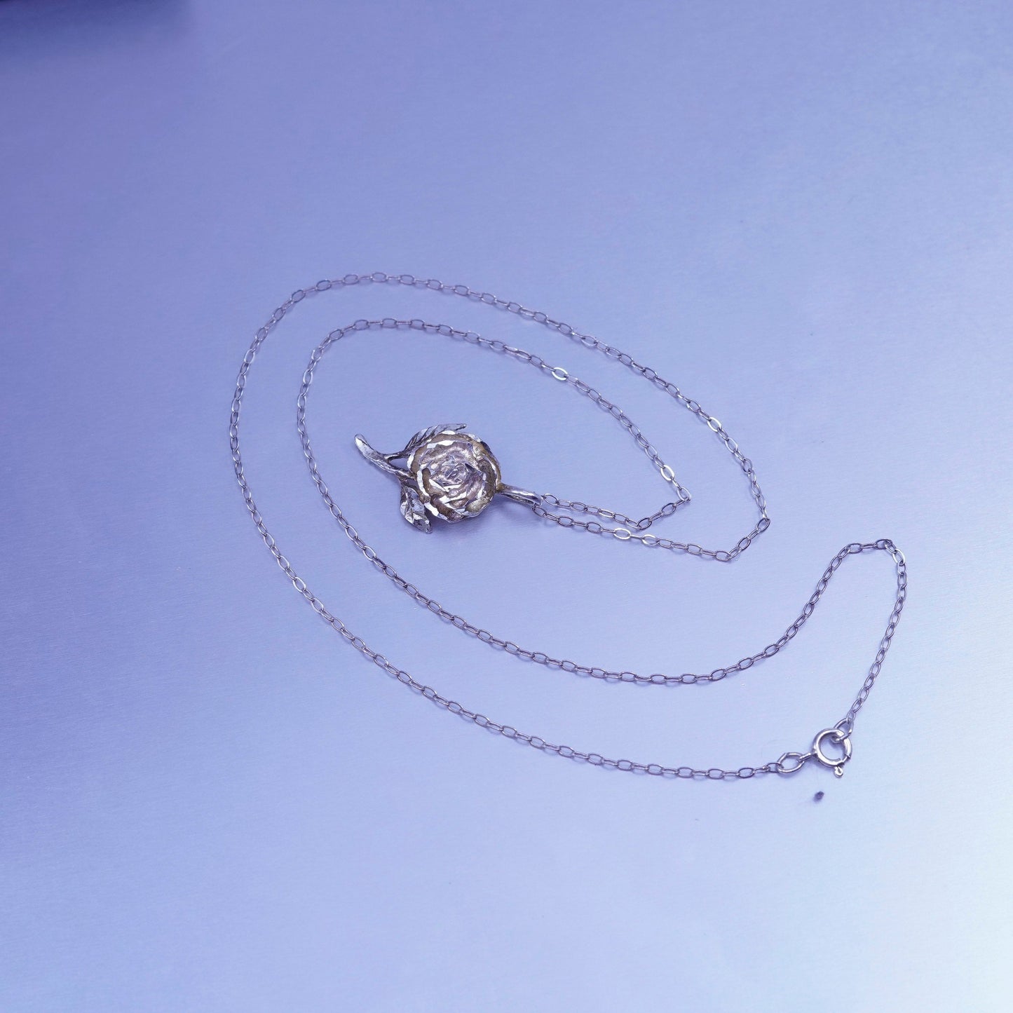 18”, vintage Sterling 925 silver handmade circle necklace flower rose pendant