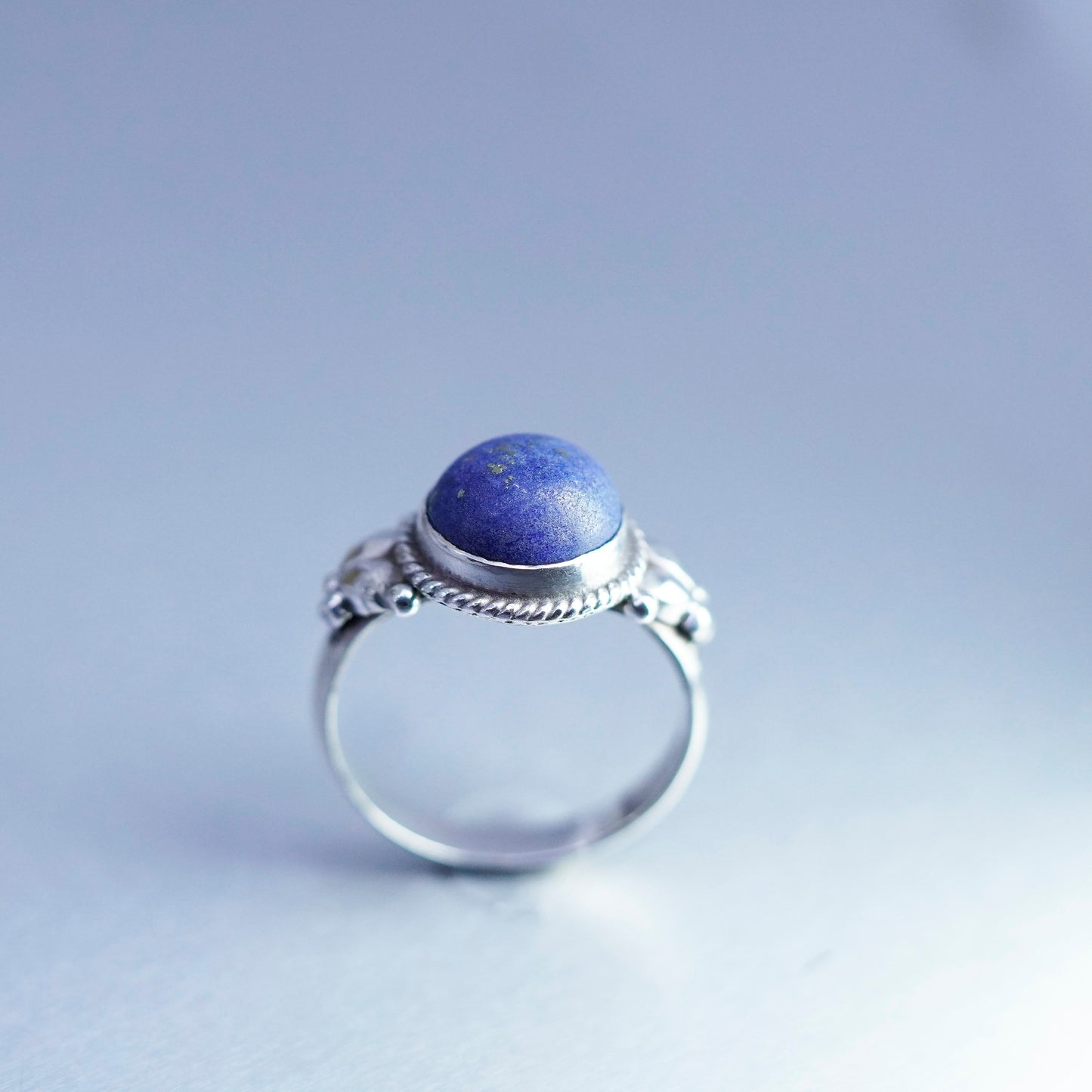 Size 4.5, vintage Sterling 925 silver handmade ring with moonstone