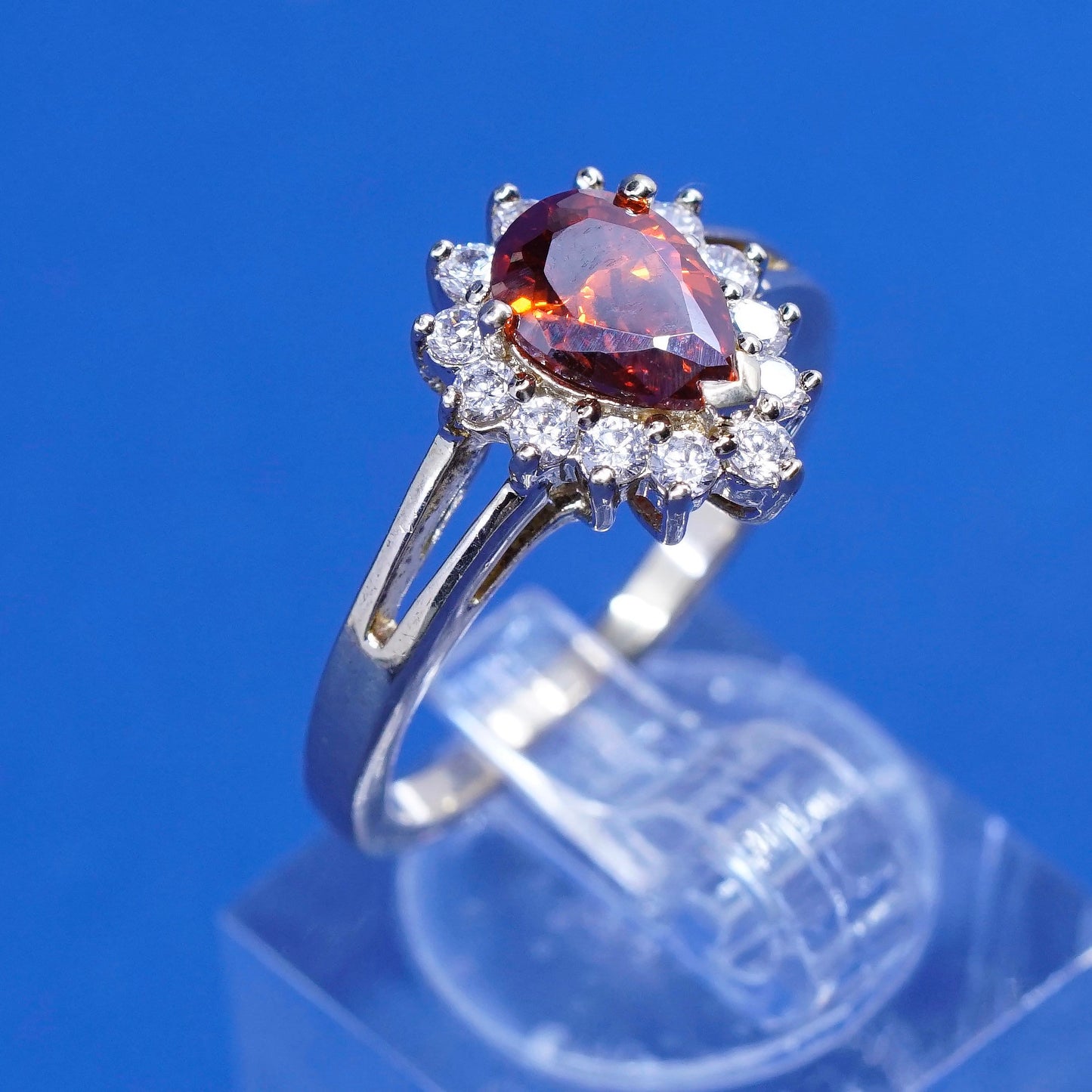 Size 7, vtg vermeil gold over sterling 925 silver ring w/ teardrop ruby N Cz