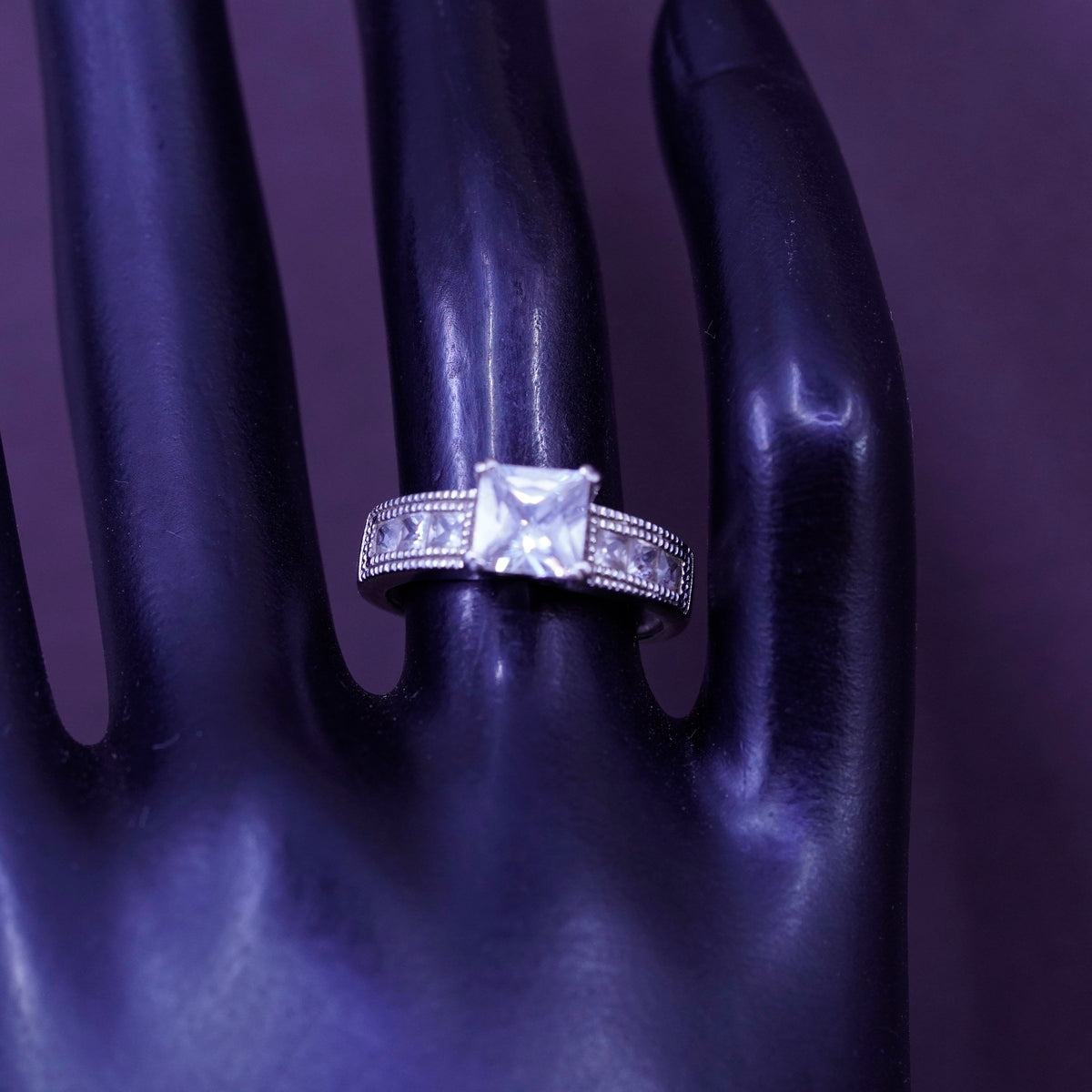 Size 6.75, vintage Sterling 925 silver engagement ring with cluster cz