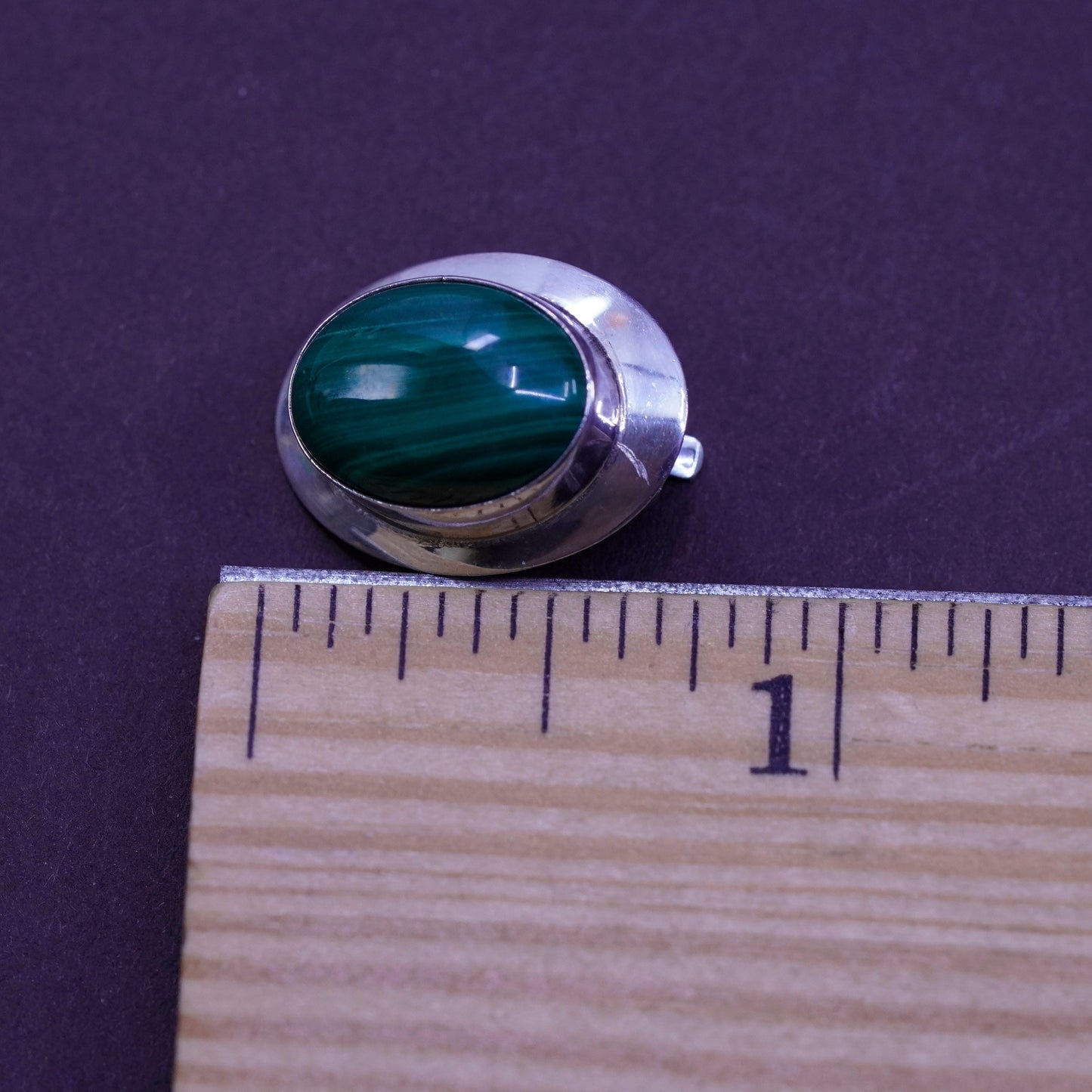 Native American Navajo Sterling 925 silver oval clip on earrings with malachite