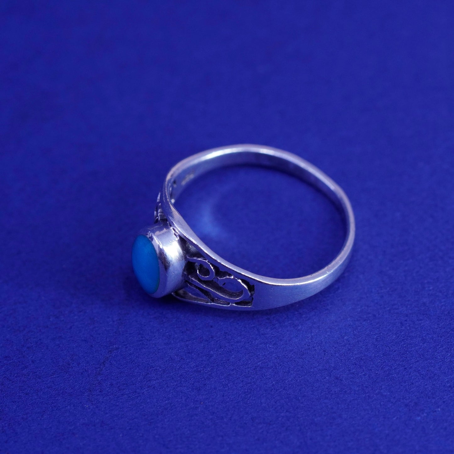 Size 7.25, Sterling silver handmade ring, Native American, 925 band turquoise