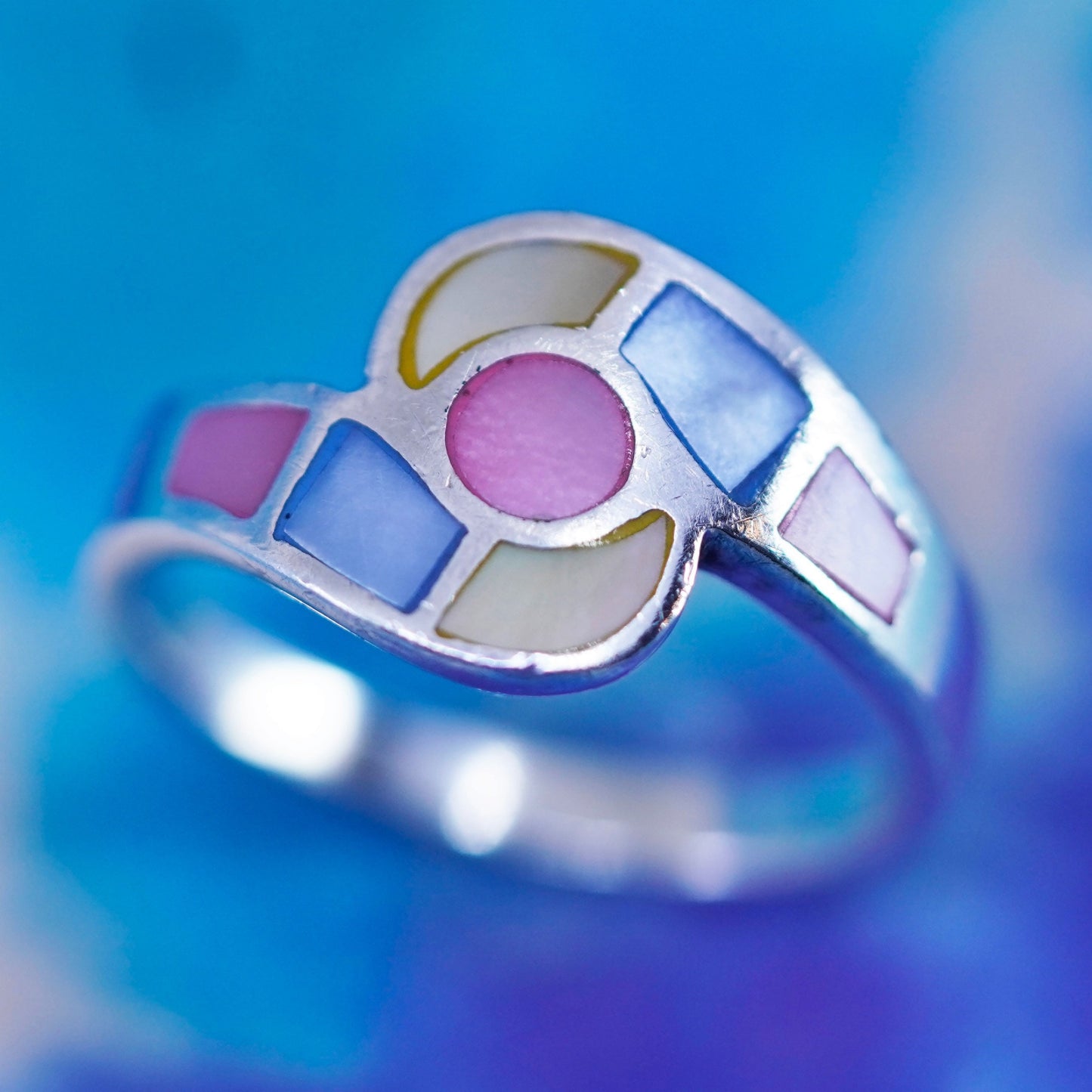 Size 8, vintage Sterling silver handmade ring, 925 band pink mother of pearl