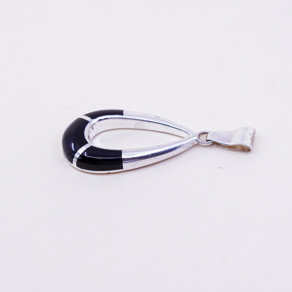 vintage handmade sterling silver pendant, Mexico 925 teardrop with black onyx