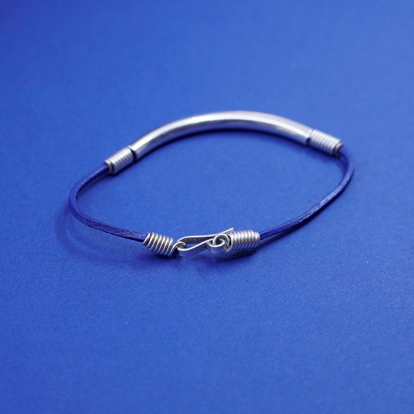 6.75”, Vintage Sterling silver handmade bracelet, 925 bar blue leather chain
