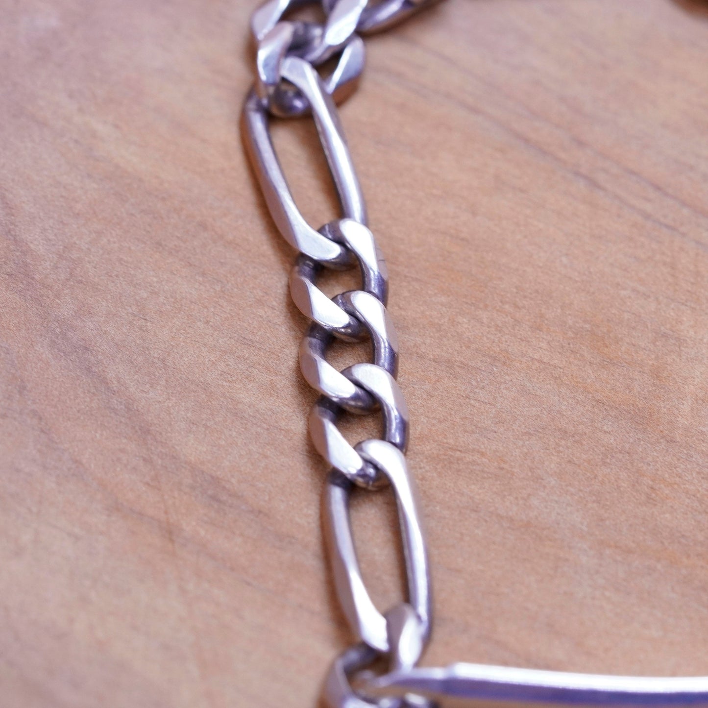 7.5”, vtg Italy Sterling silver handmade bracelet, 925 figaro chain name bar