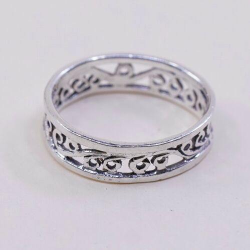 Size 4, Vtg Sterling Silver Handmade Ring Silver Band w/ Swirl, Stamped 925