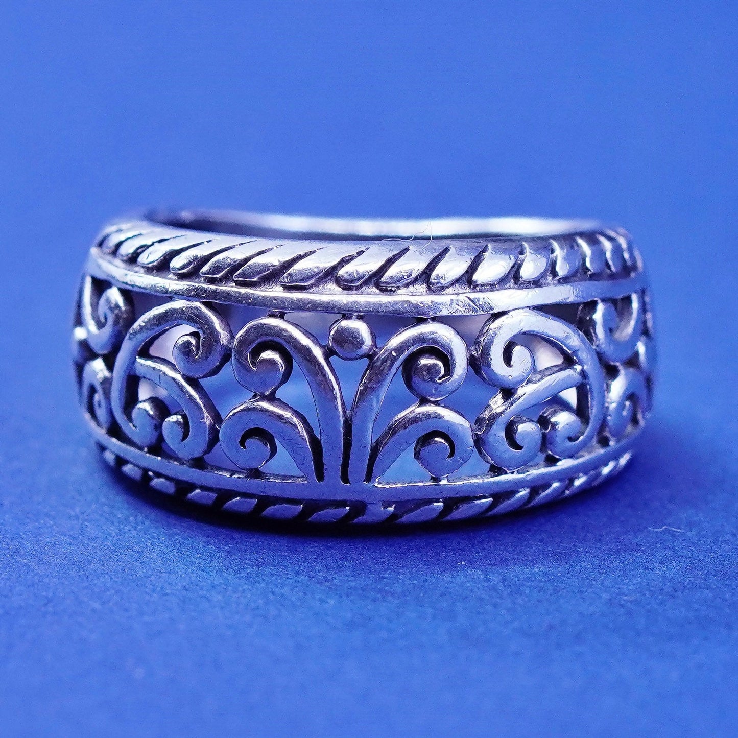 Size 6.5, vintage Sterling silver handmade ring, 925 Filigree swirl band