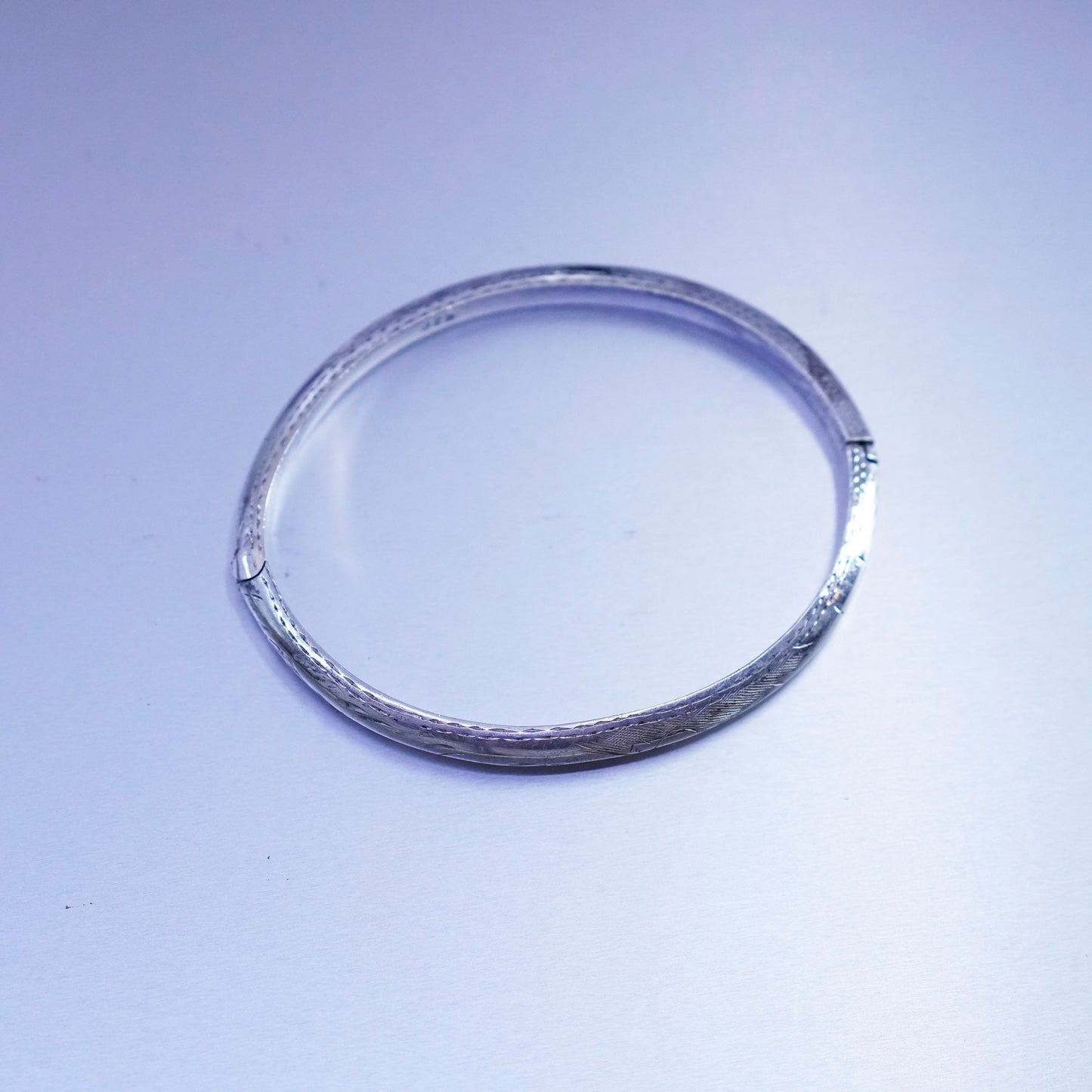 6”, Vintage Sterling 925 silver handmade bracelet, textured hinged bangle
