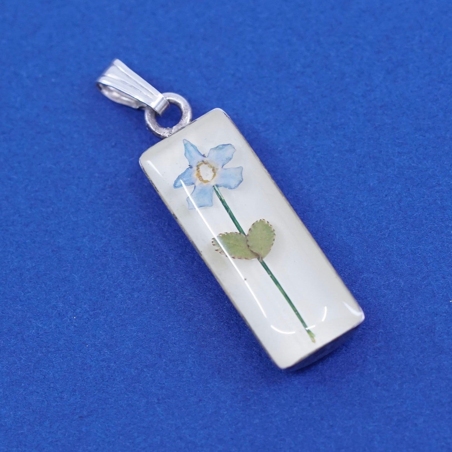 Vintage sterling 925 silver handmade pendant, resin flower