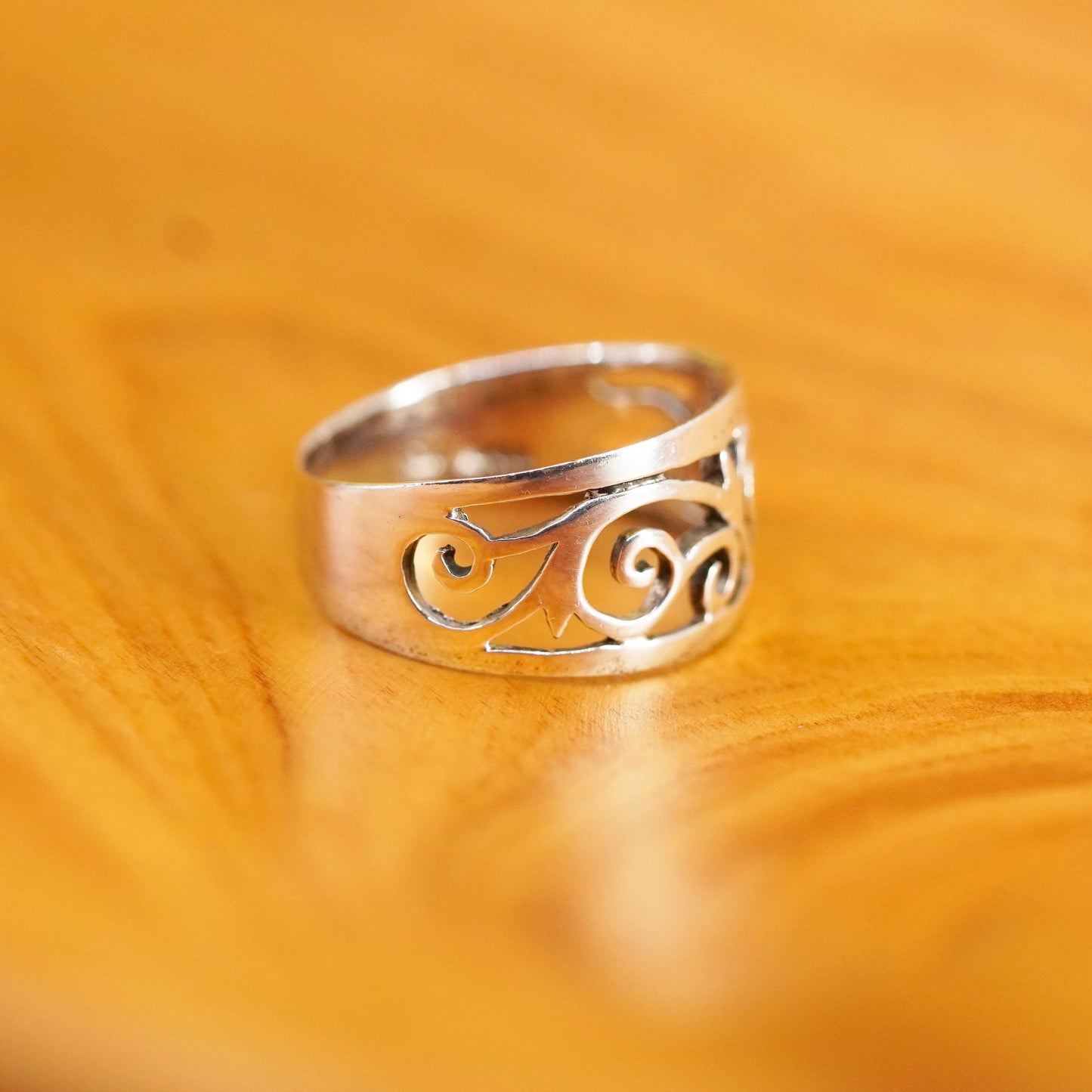 Size 7, Sterling silver handmade ring, southwestern, 925 filigree swirl band