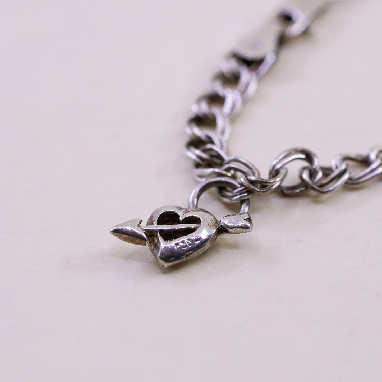 8”, Vintage sterling 925 silver double curb bracelet with arrow heart charm