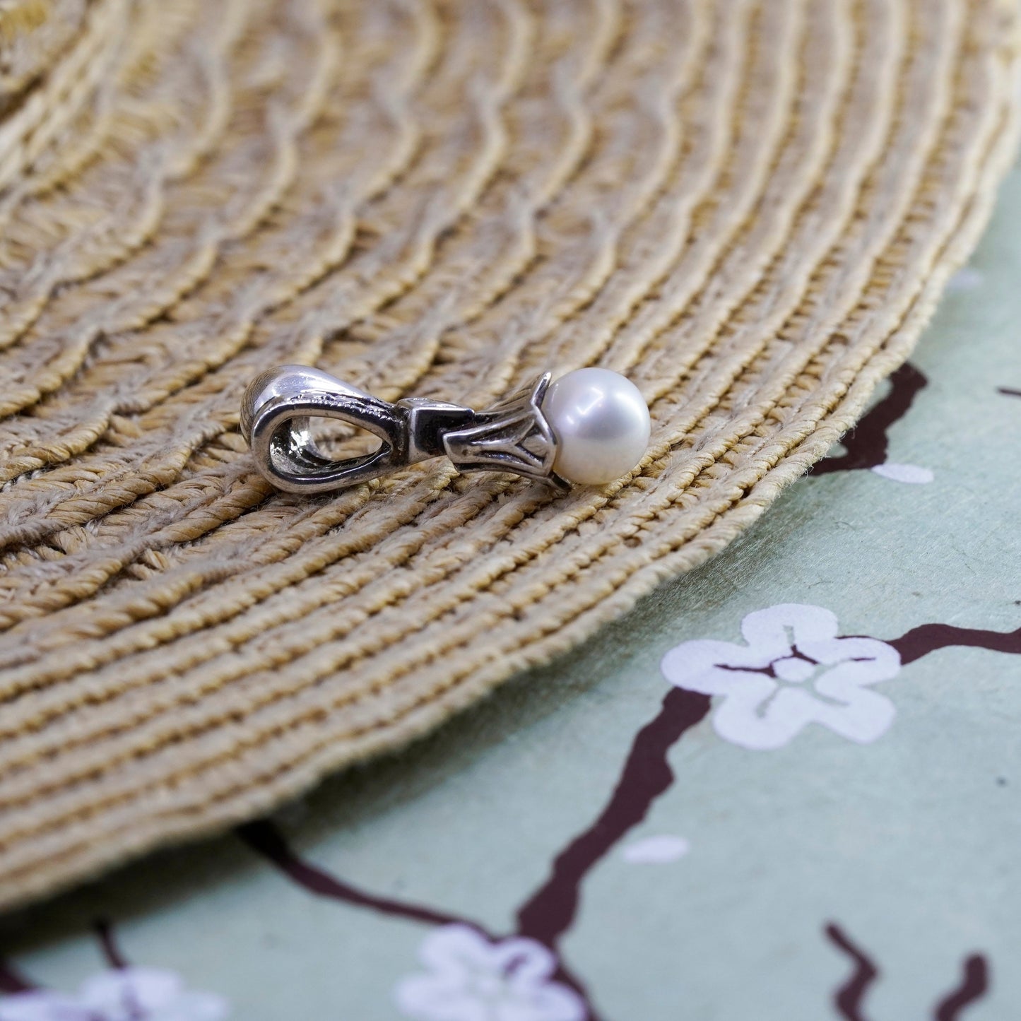 Vintage designer Sterling 925 silver handmade pendant with pearl