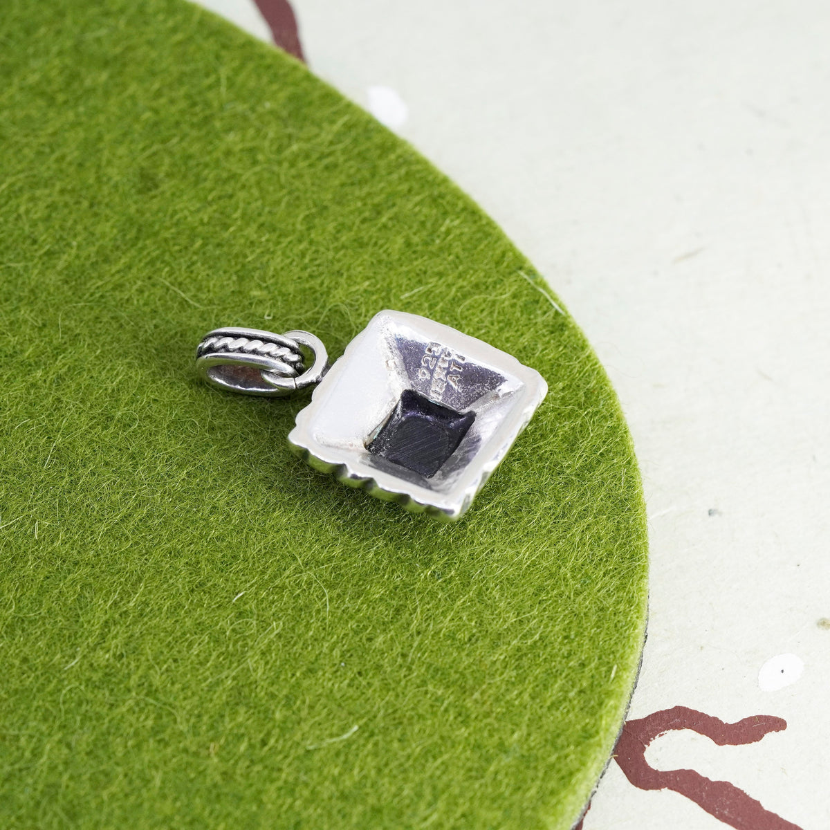 Vintage Mexico Sterling 925 silver handmade pendant with square onyx and cable