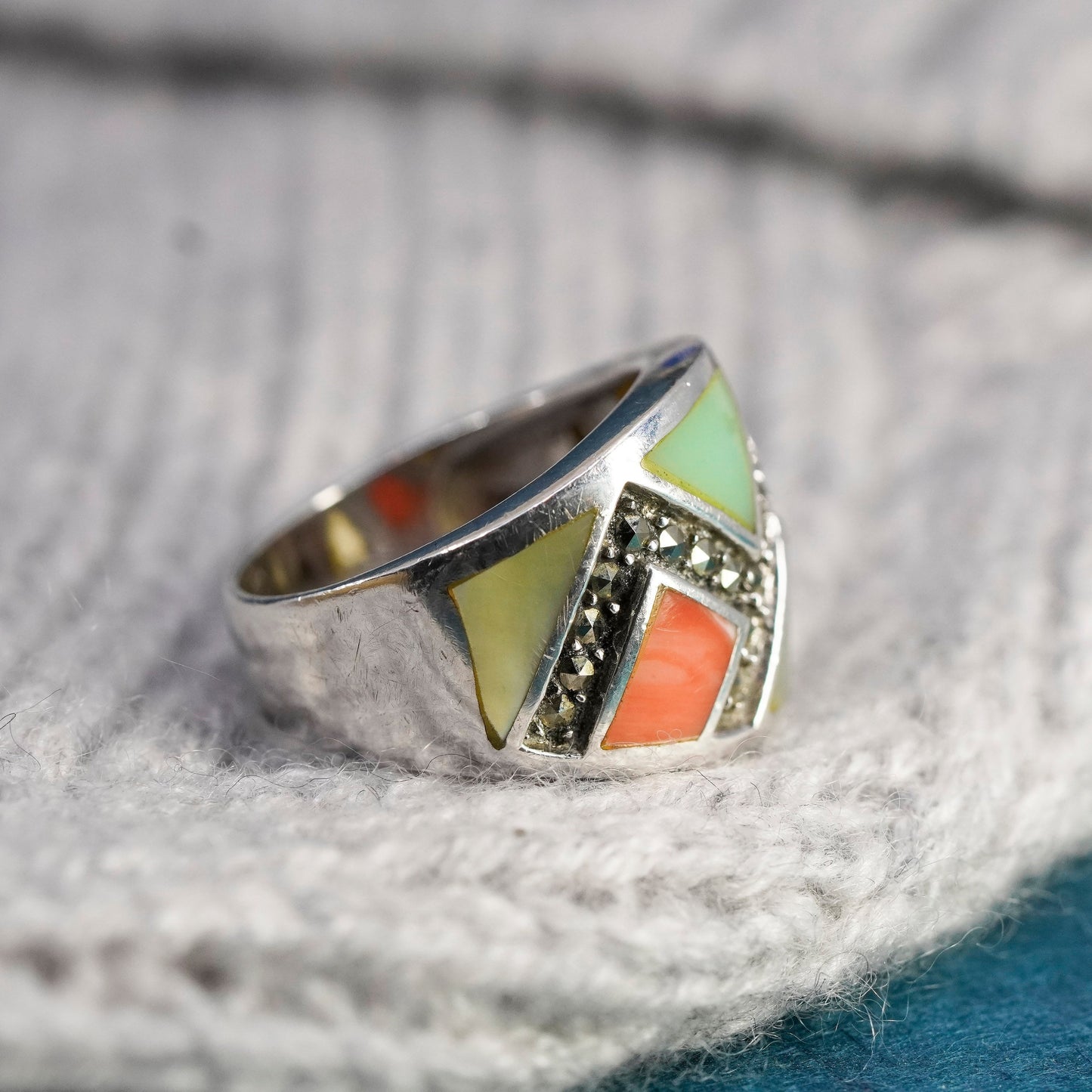 Size 7.75, Sterling 925 silver band ring agate jade mother of pearl marcasite