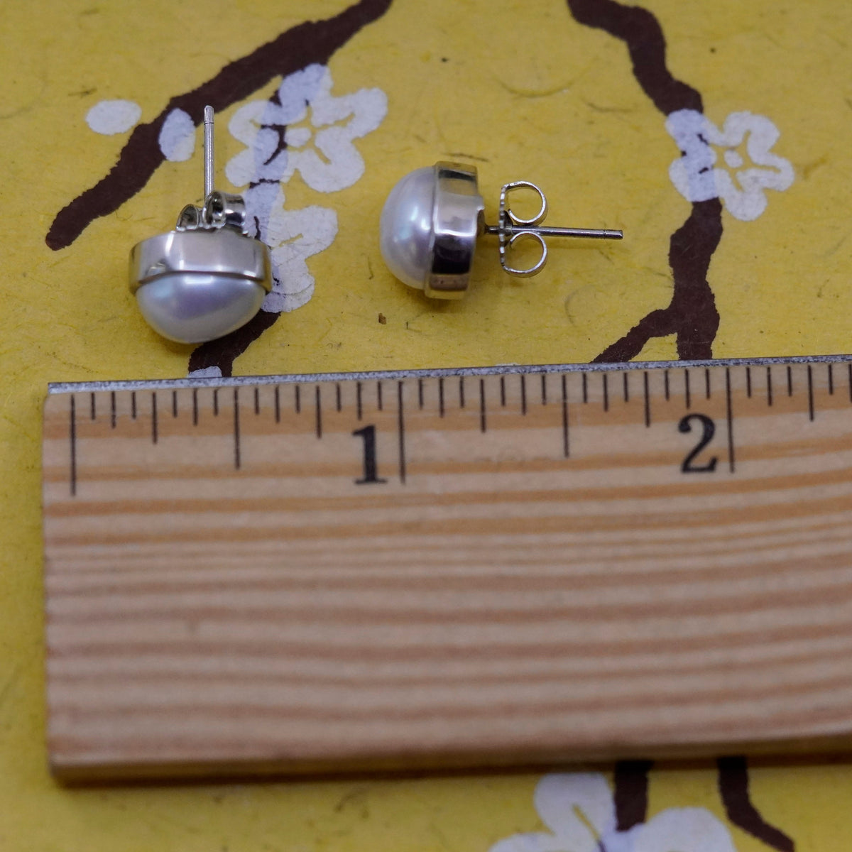 Vintage Sterling silver handmade earrings, 925 studs with pearl