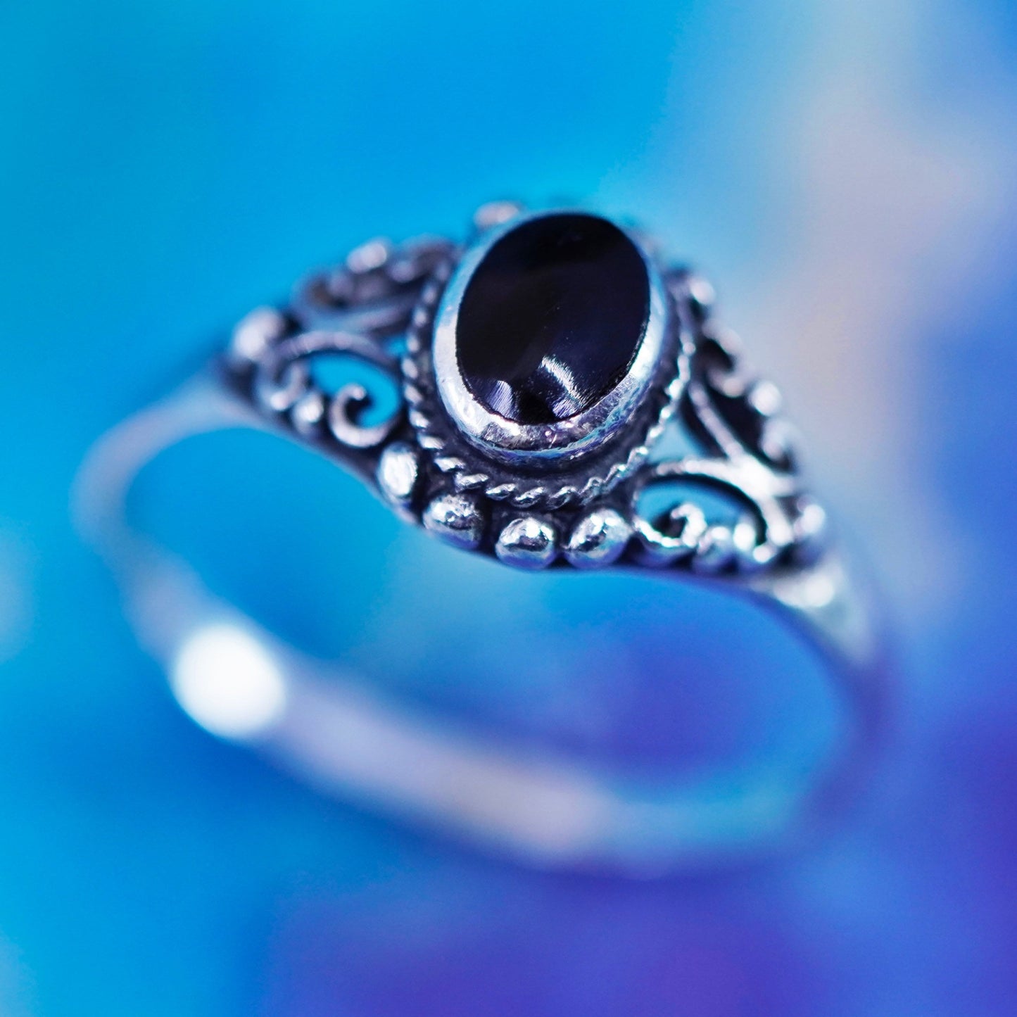 Size 6, vintage Sterling 925 silver handmade ring with onyx and beads