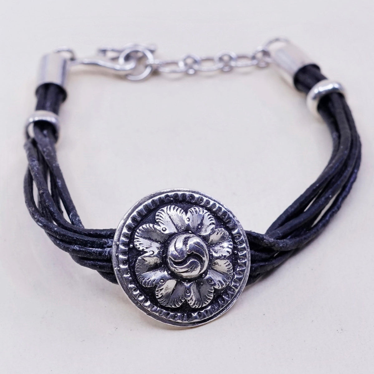 5.5+1”, vtg multi strands brown leather chain with sterling 925 silver flower