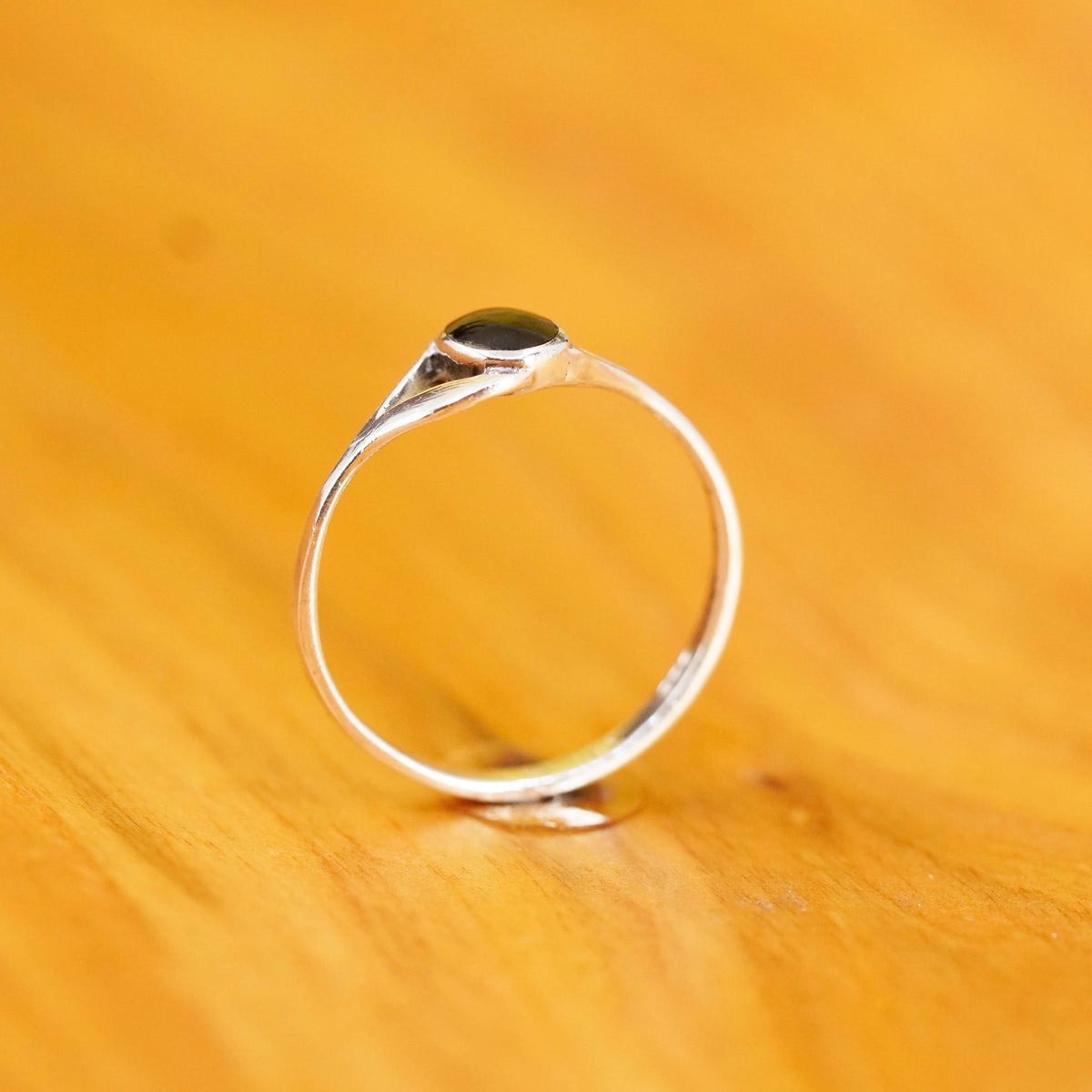 Size 8, vintage Mexico Sterling 925 silver handmade ring with obsidian