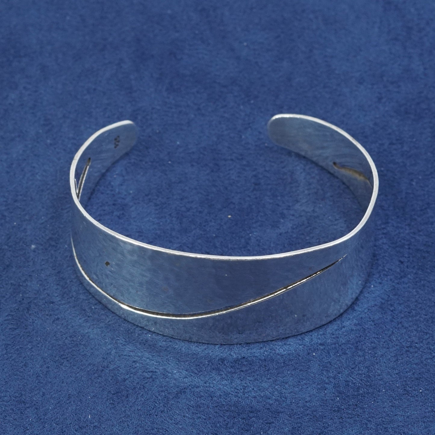 7", vtg sterling silver handmade bracelet, 925 hammered cuff w/ wavy