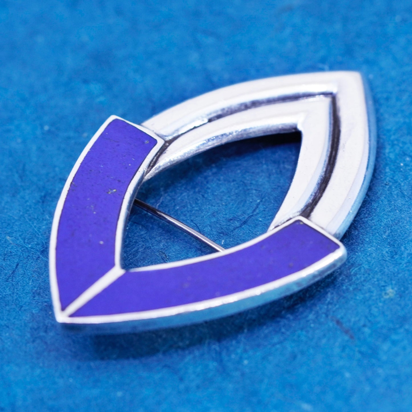Vintage modern Sterling 925 silver handmade brooch with lapis lazuli inlay