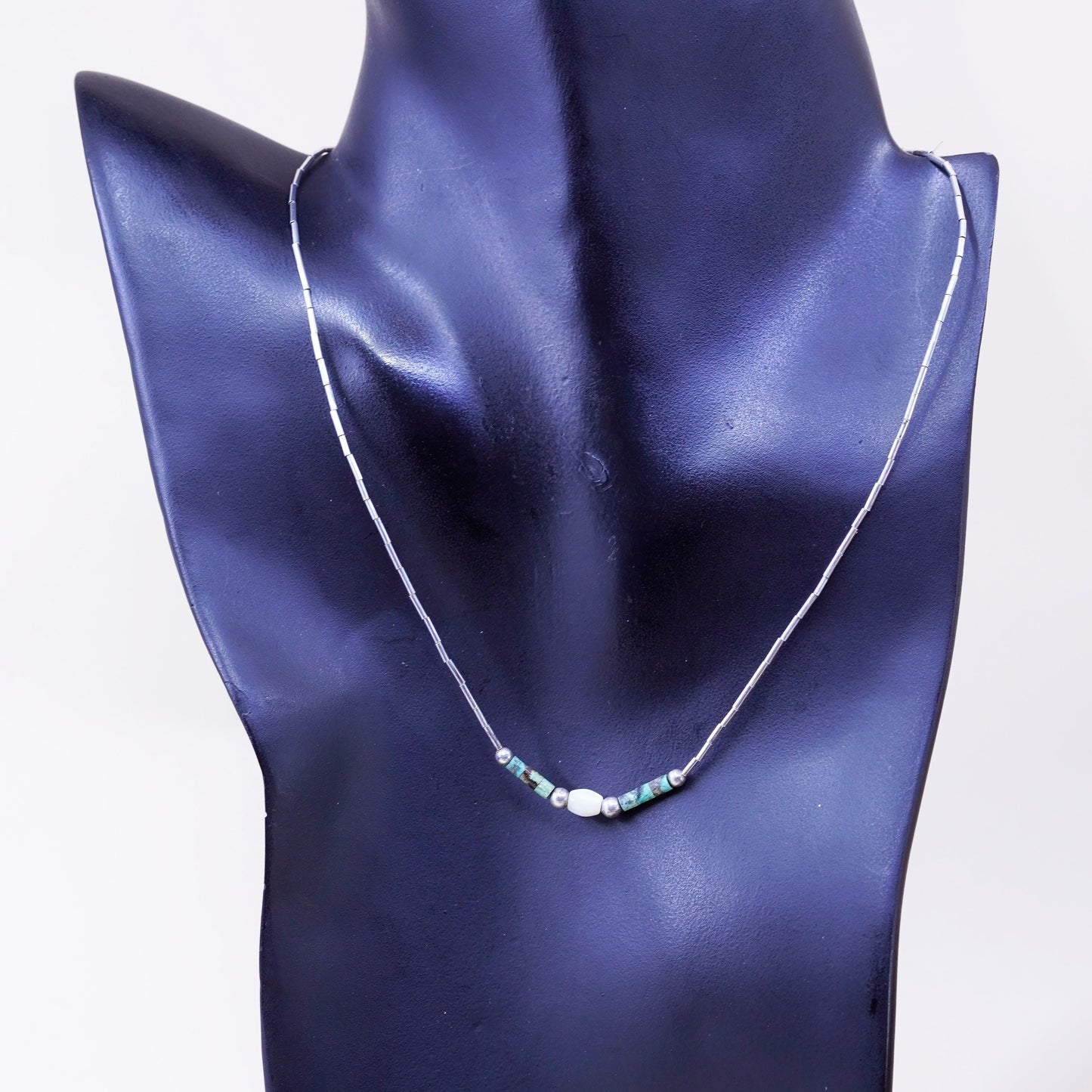 16”, Vintage Sterling 925 liquid silver necklace with turquoise beads