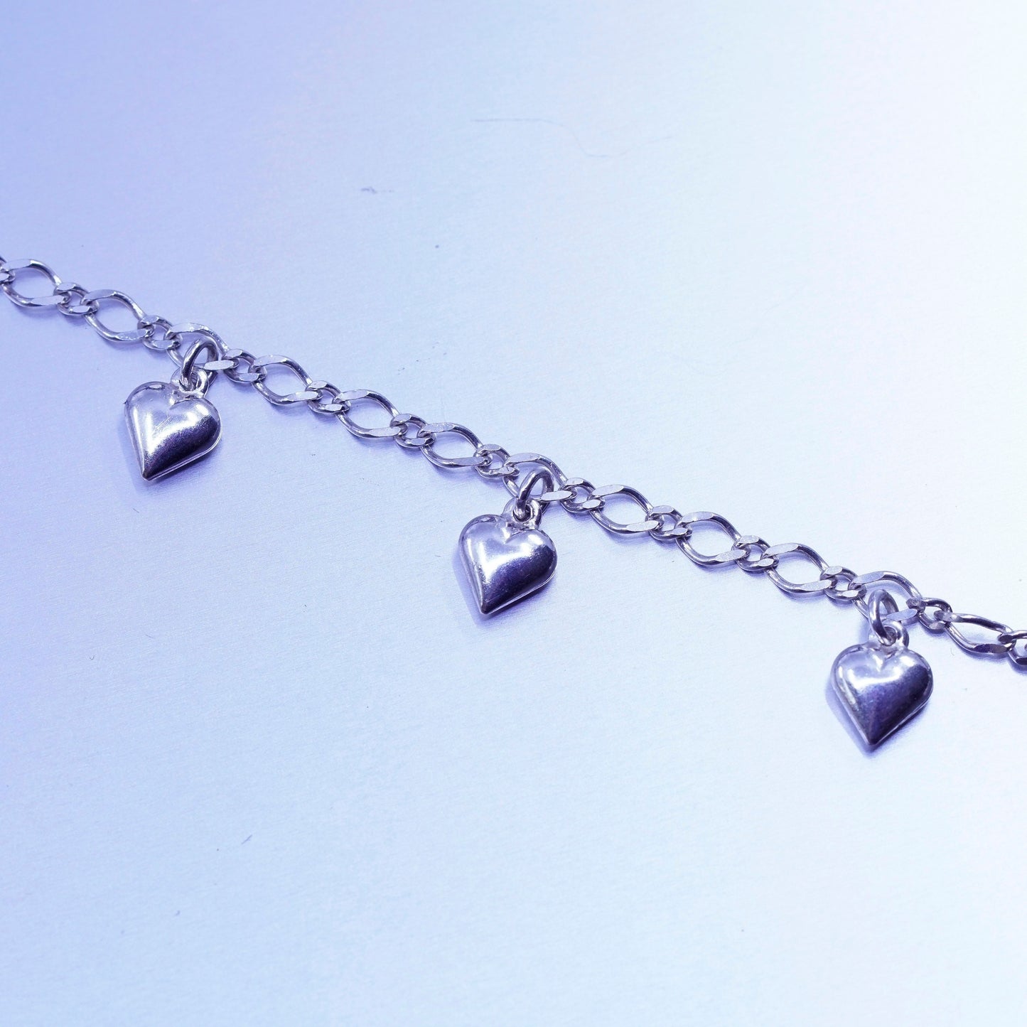 7”, vintage Sterling 925 silver handmade bracelet, figaro chain w/ heart charms