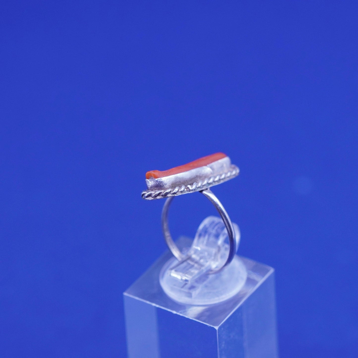 Size 2.5, vtg Native American navajo Sterling 925 silver handmade ring coral