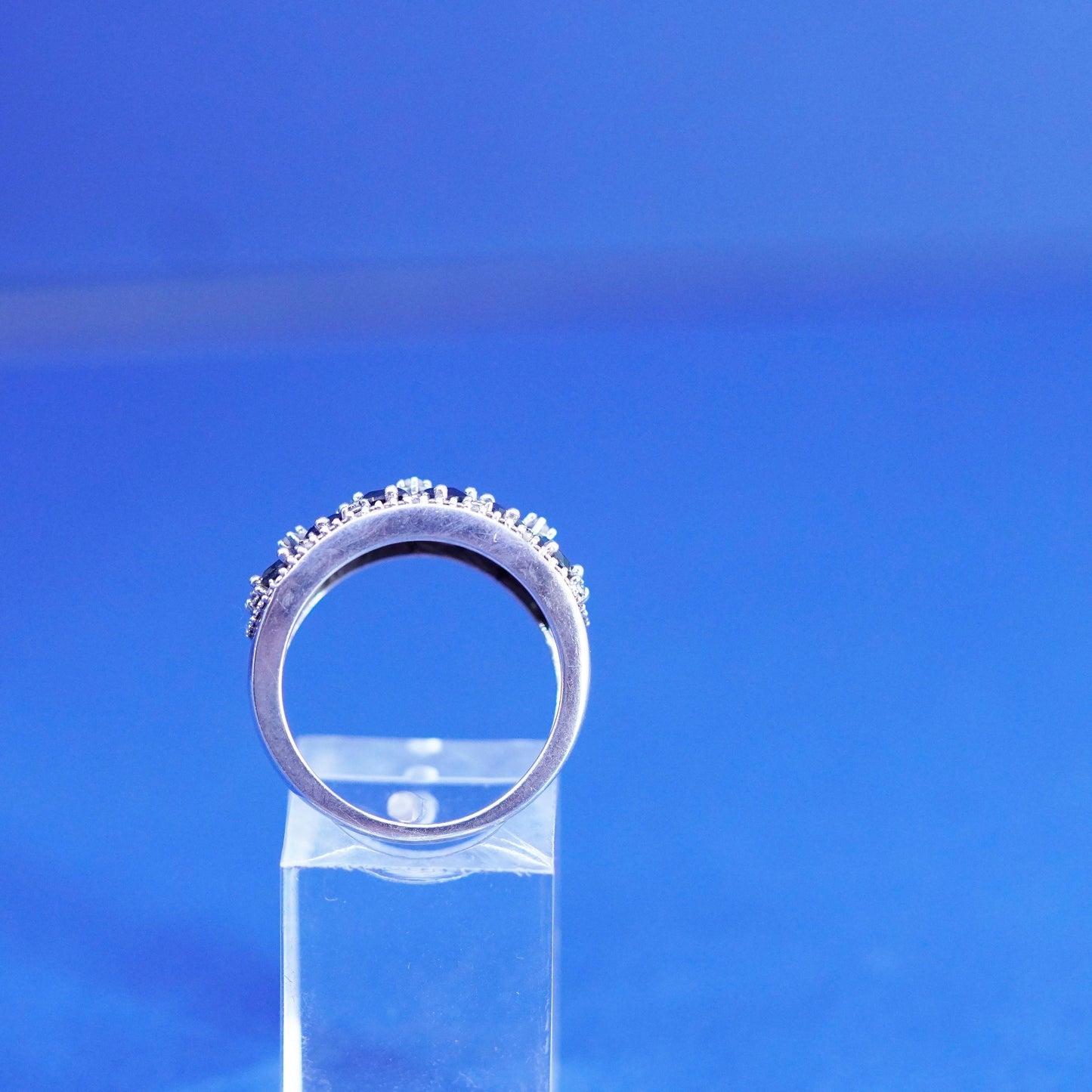 Size 8.25, vintage Sterling 925 silver band ring cluster sapphire diamond ring
