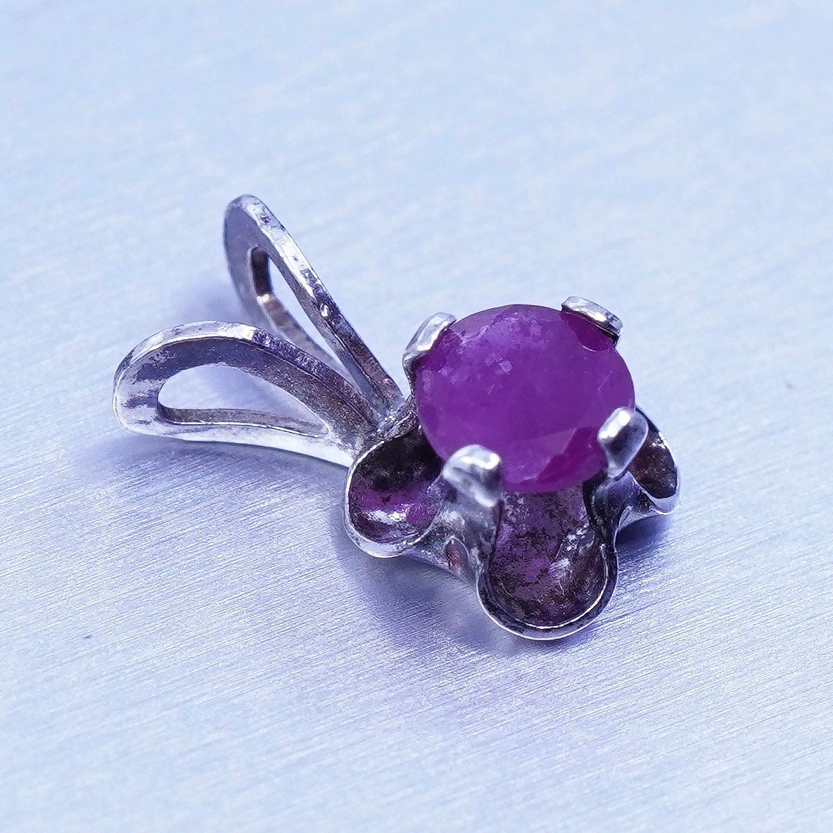 antique sterling 925 silver handmade pendant with round ruby