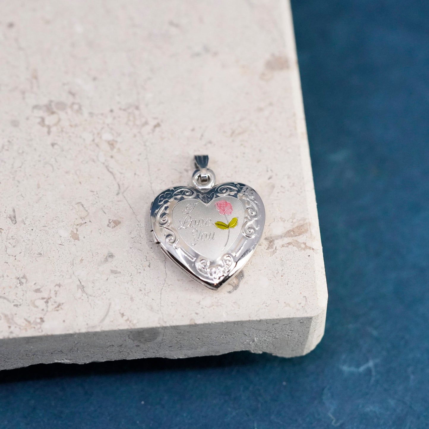 Vintage Sterling silver pendant, 925 heart photo locket engraved “I love you”